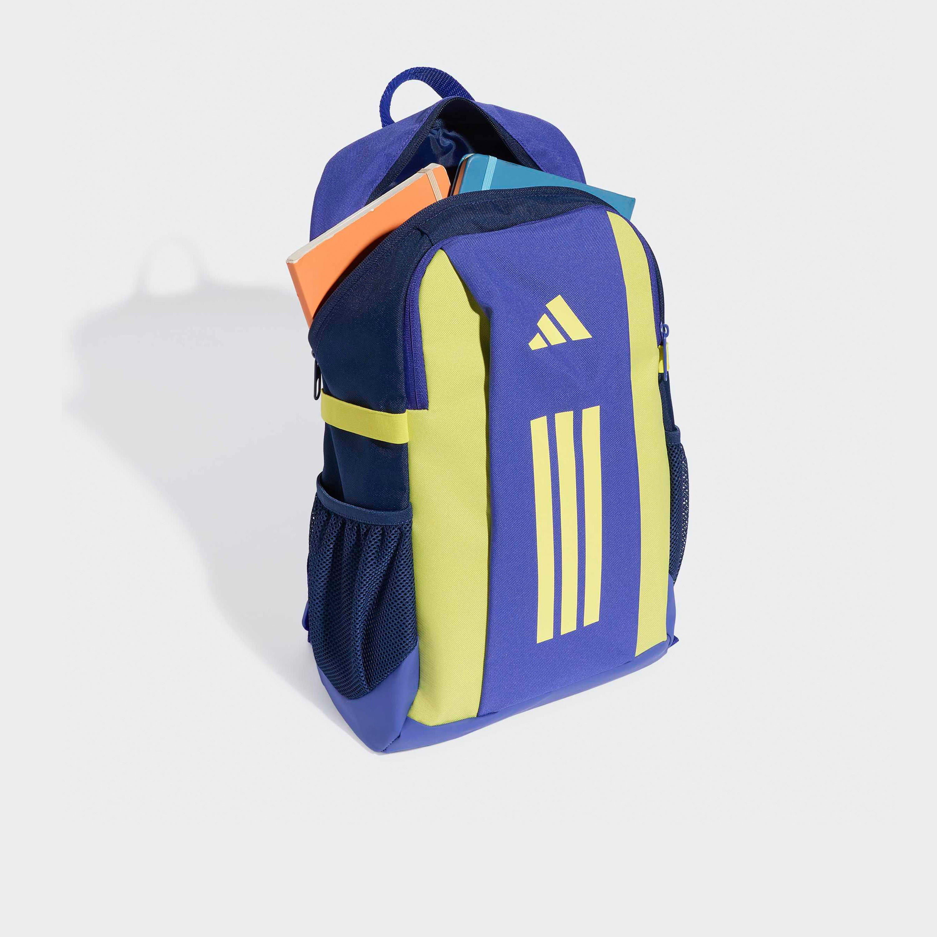 شنطة ظهر بطبعات شعار للأولاد 8-13 سنوات بحمالات كتف مبطنة من أديداس - 12 لتر-boys-accessories-bagsandbackpacks-image-5