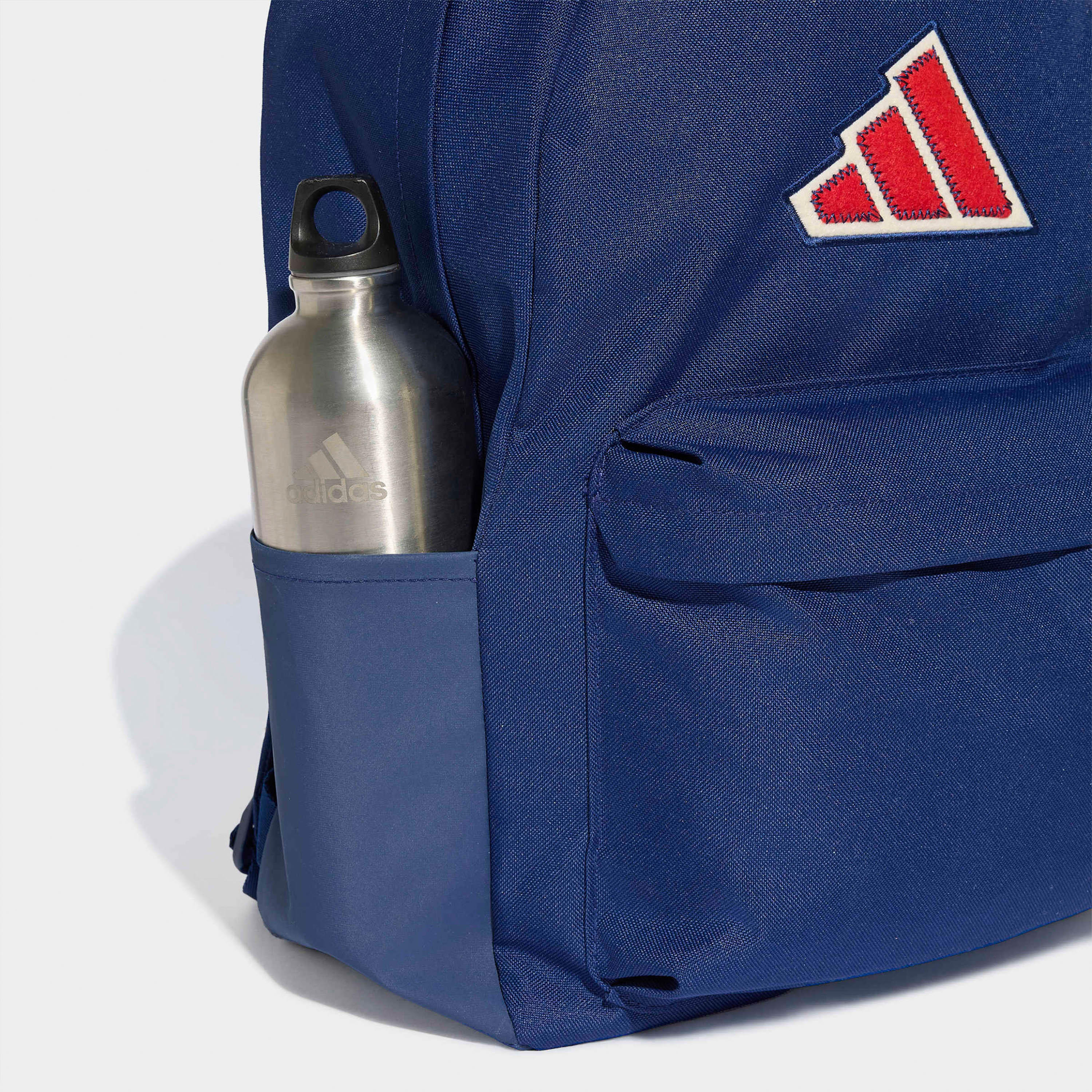 شنطة ظهر بطبعة شعار للأطفال مع حزام كتف مبطن - 27 لتر من أديداس-boys-accessories-bagsandbackpacks-image-2
