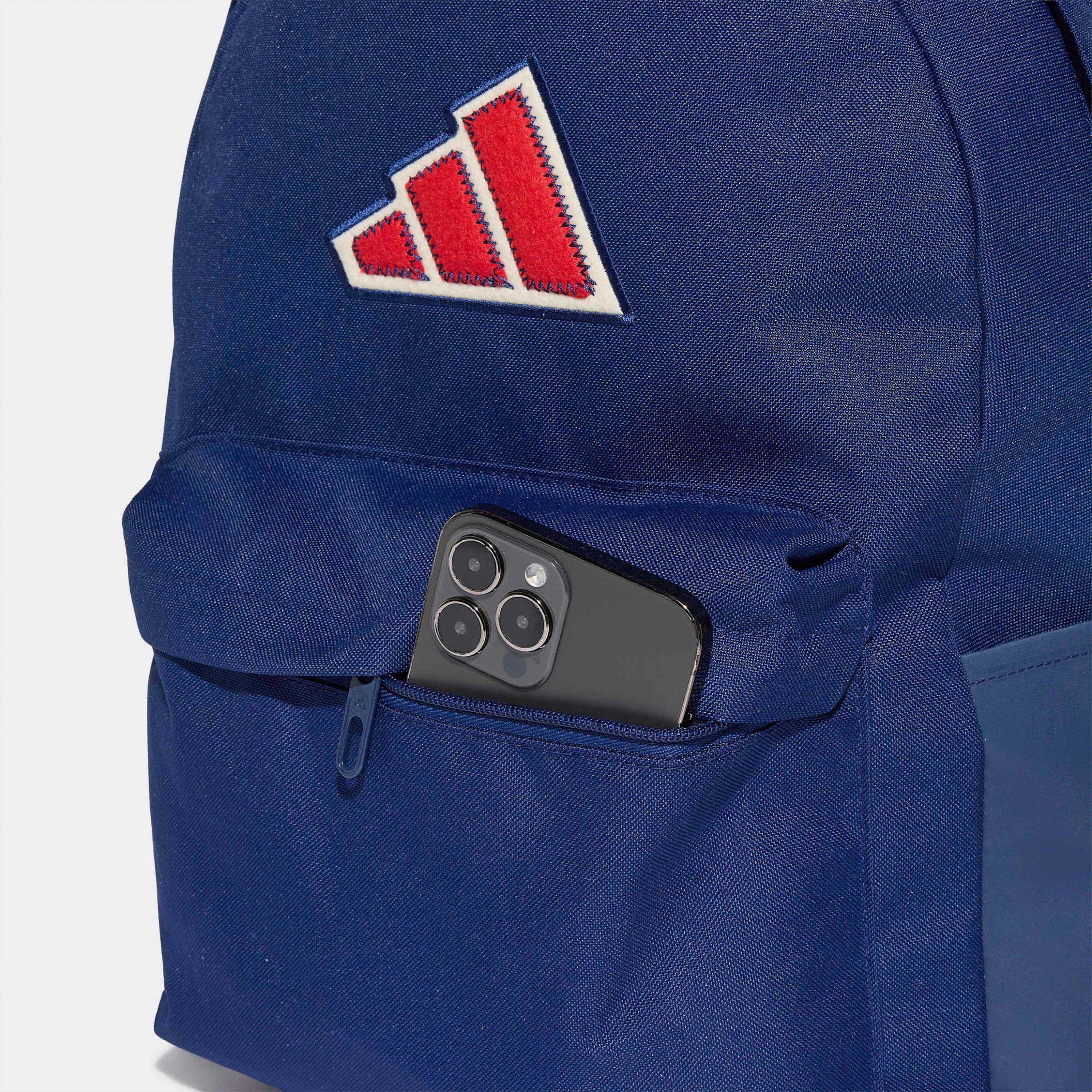 شنطة ظهر بطبعة شعار للأطفال مع حزام كتف مبطن - 27 لتر من أديداس-boys-accessories-bagsandbackpacks-image-3