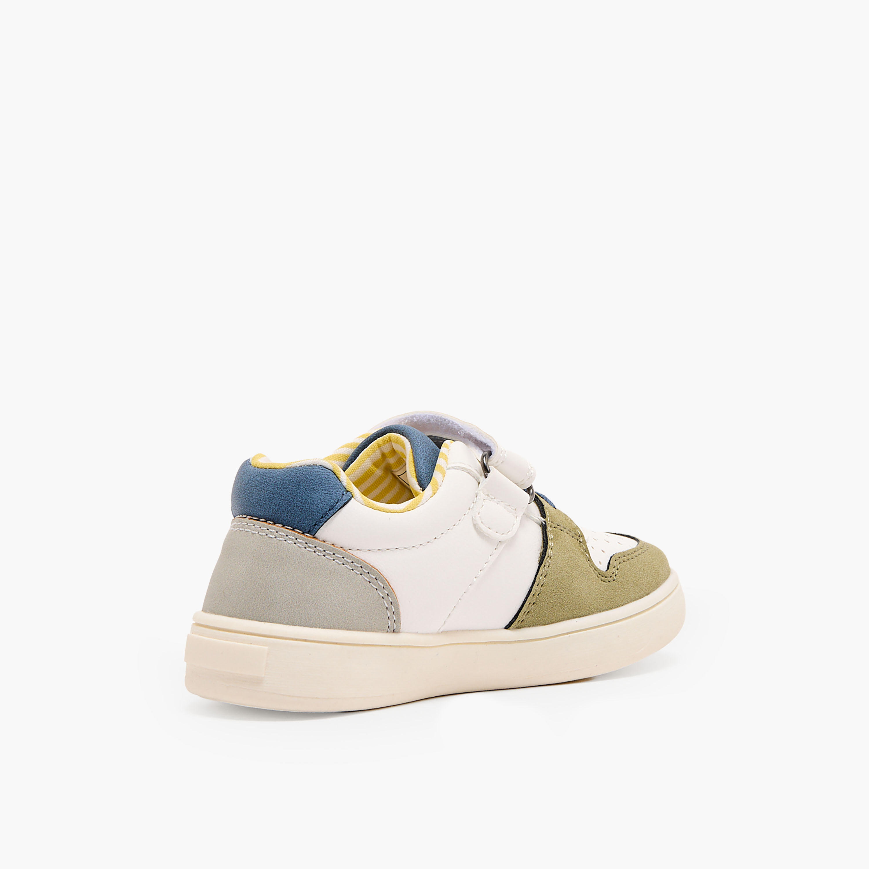 حذاء سنيكرز مخطط بشريط إغلاق لاصق للأولاد من بارفيت-boys-shoes-sneakers-image-5