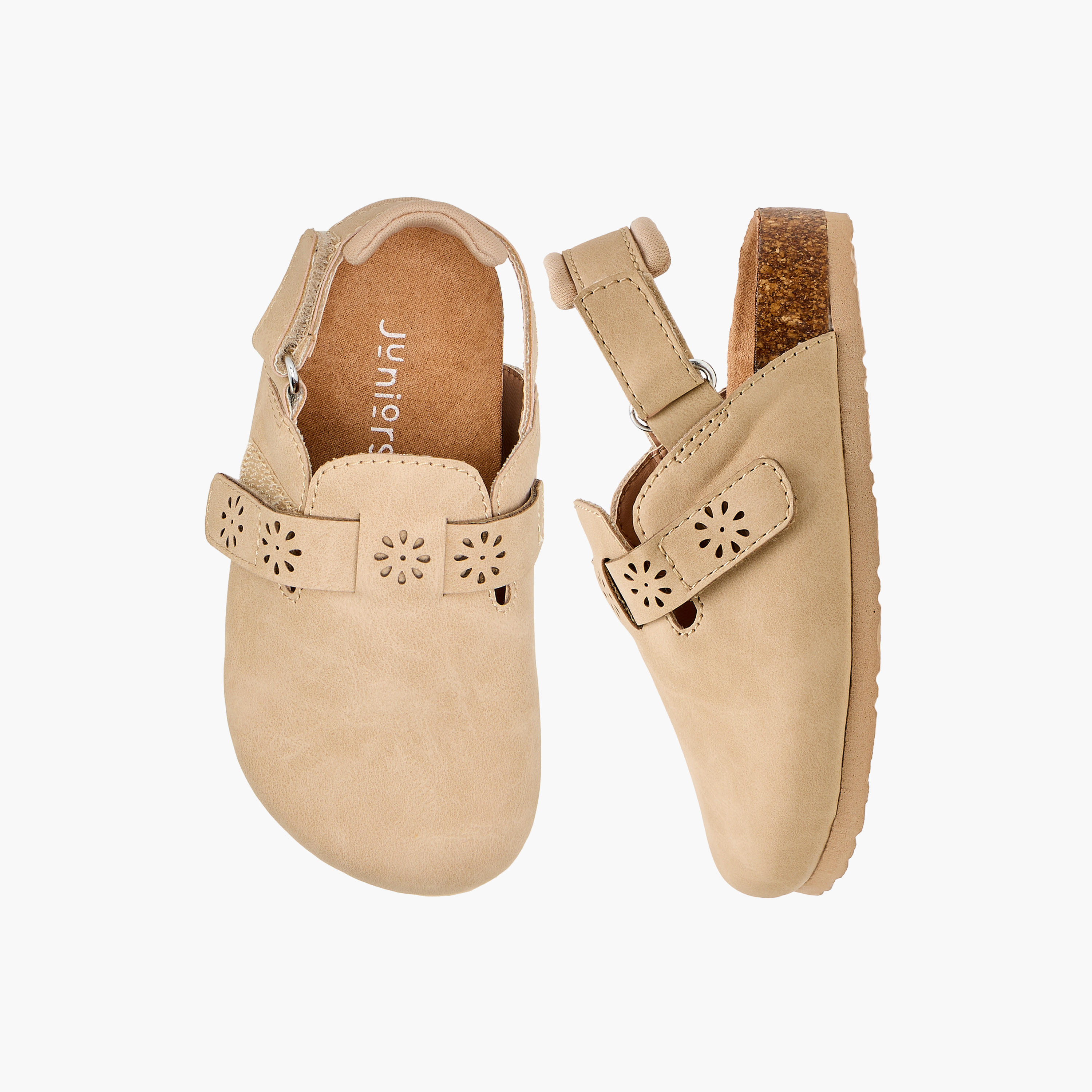 صندل بشريط إغلاق لاصق وتفاصيل مفرغة من جونيورز-girls-shoes-sandals-image-1