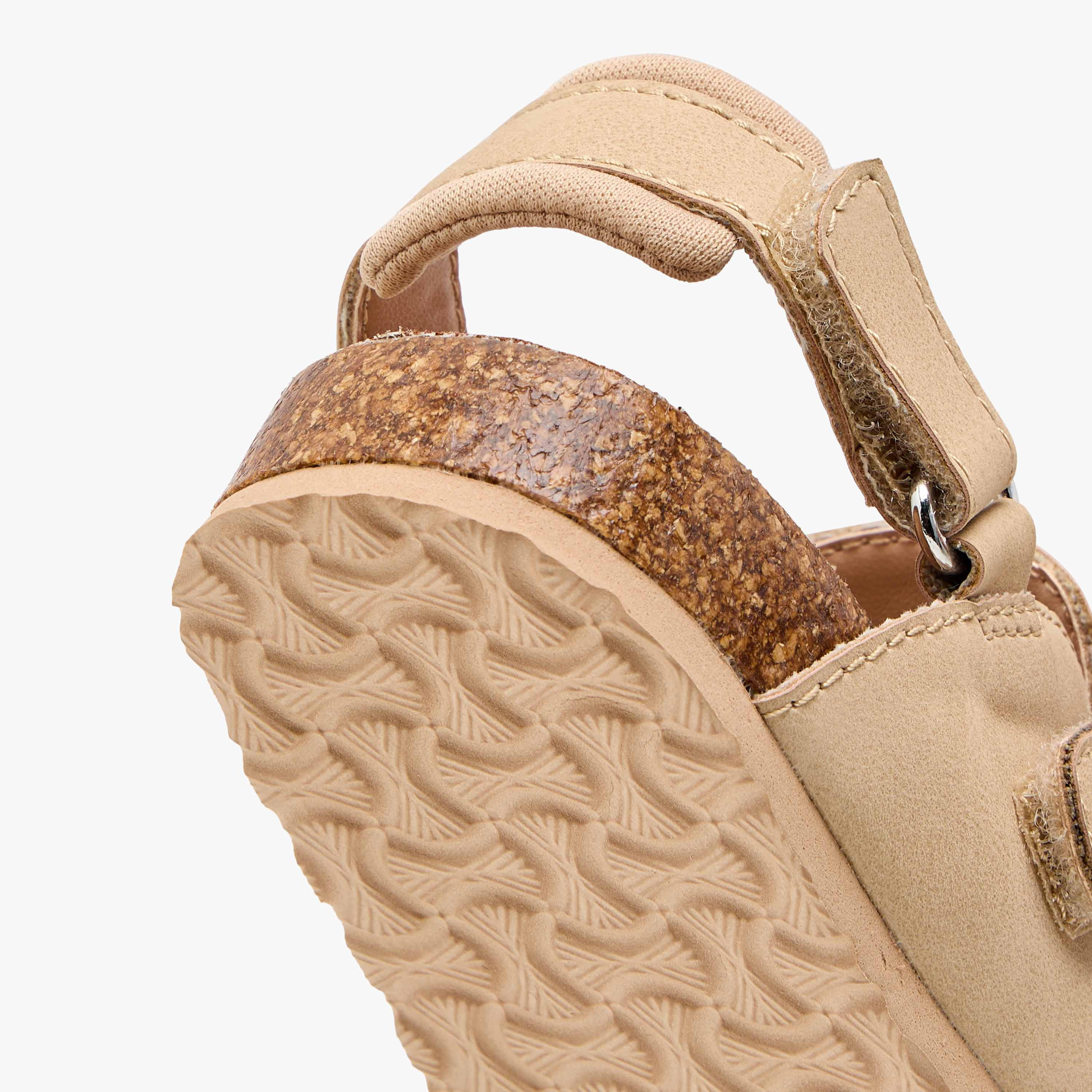 صندل بشريط إغلاق لاصق وتفاصيل مفرغة من جونيورز-girls-shoes-sandals-image-5