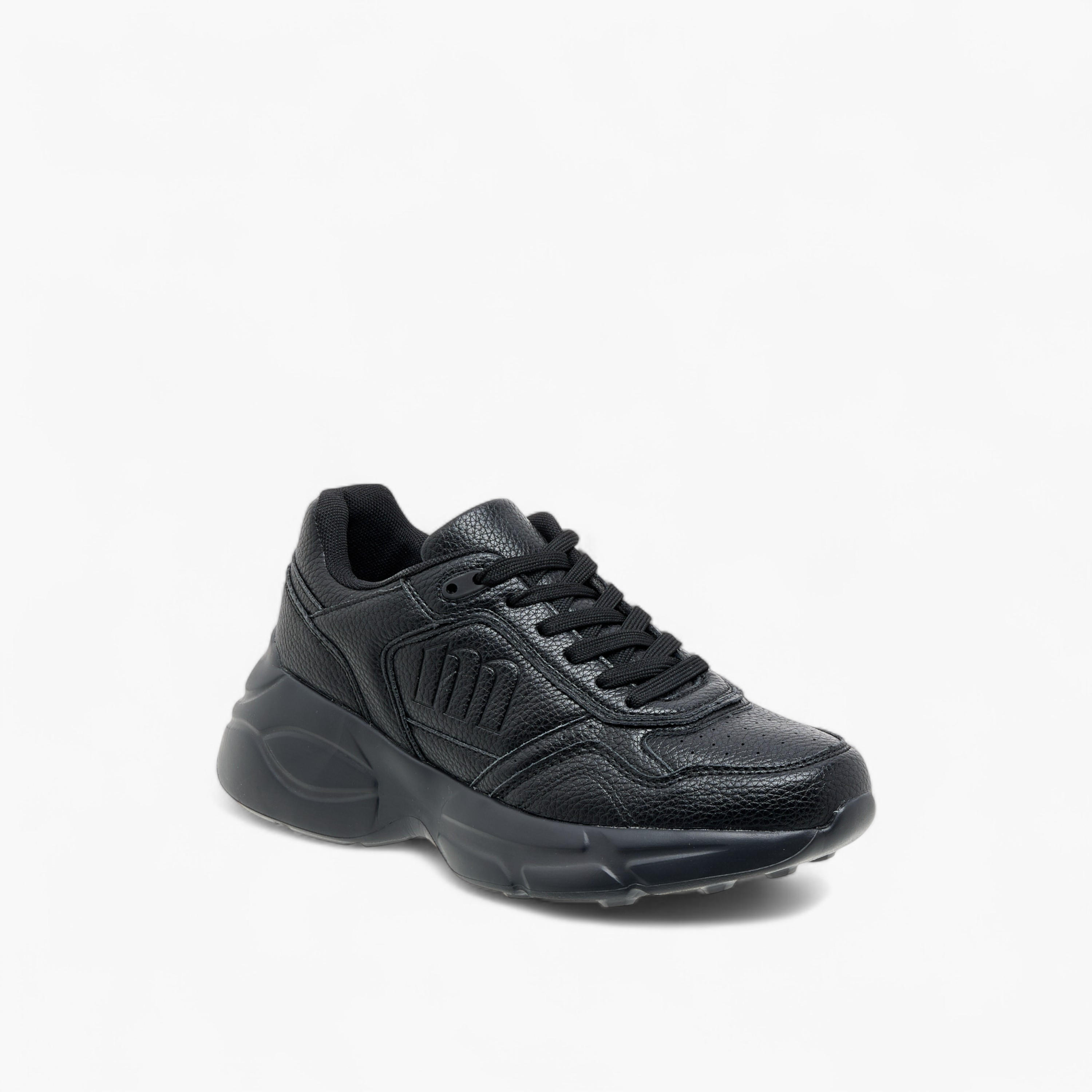 حذاء سنيكرز برباط إغلاق ونقوش مونوجرام من ميسي-women-shoes-sneakers-image-2