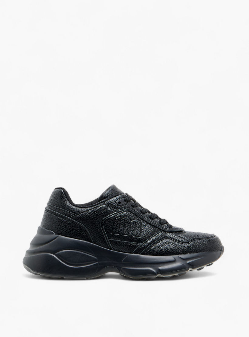 حذاء سنيكرز برباط إغلاق ونقوش مونوجرام من ميسي-women-shoes-sneakers-image-3