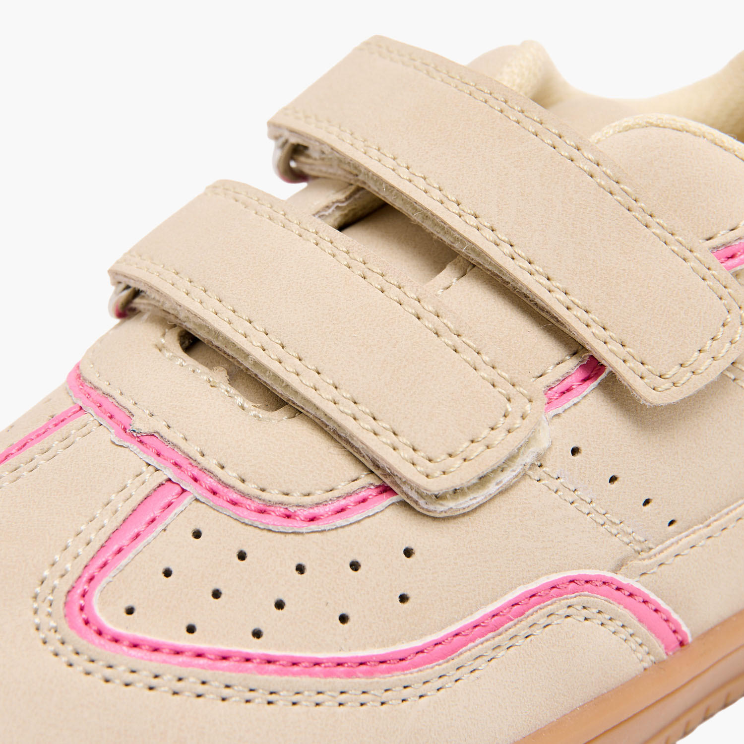 حذاء سنيكرز مثقب بشريط إغلاق لاصق للبنات من جونيورز-girls-shoes-sneakers-image-7