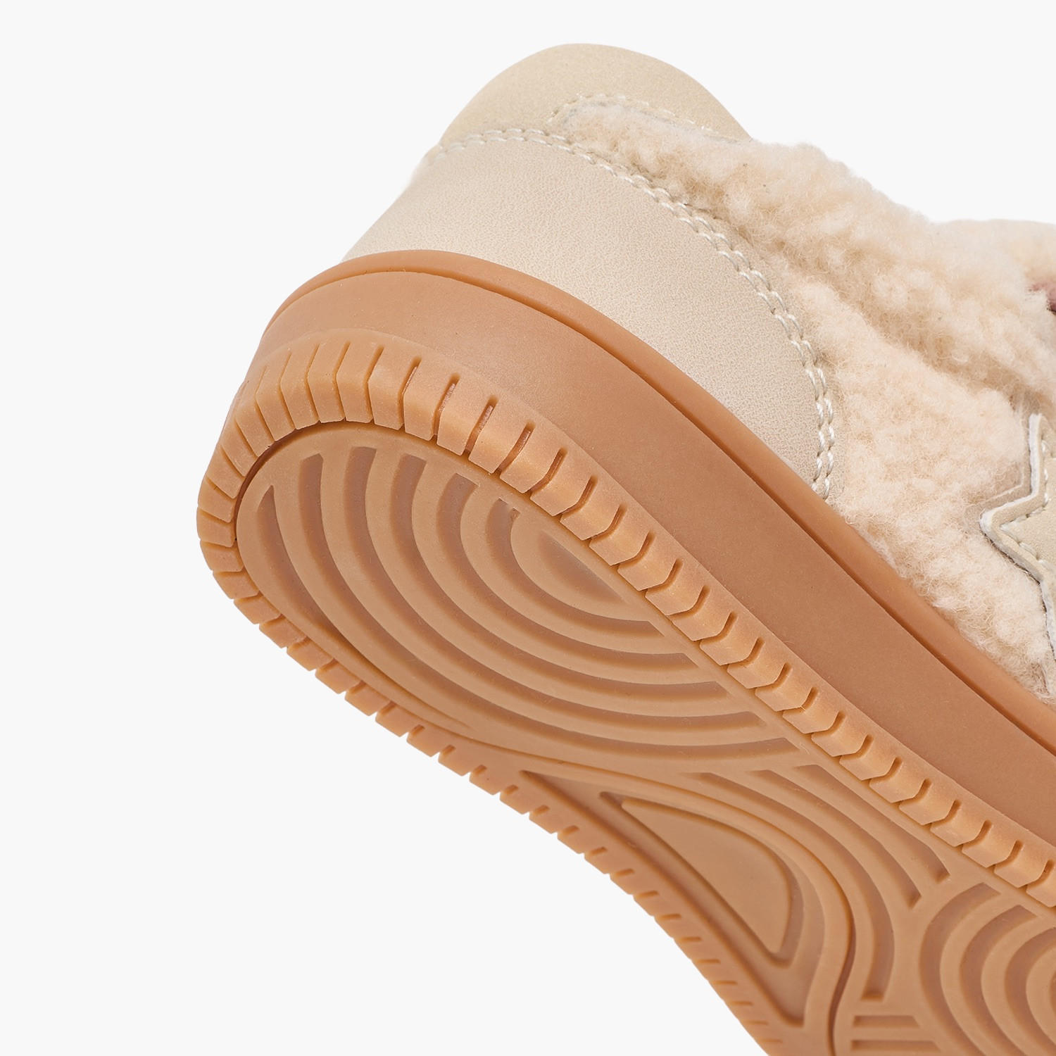 حذاء سنيكرز للكاحل من الفرو الصناعي بزينة نجمة للبنات من جونيورز-girls-shoes-sneakers-image-5