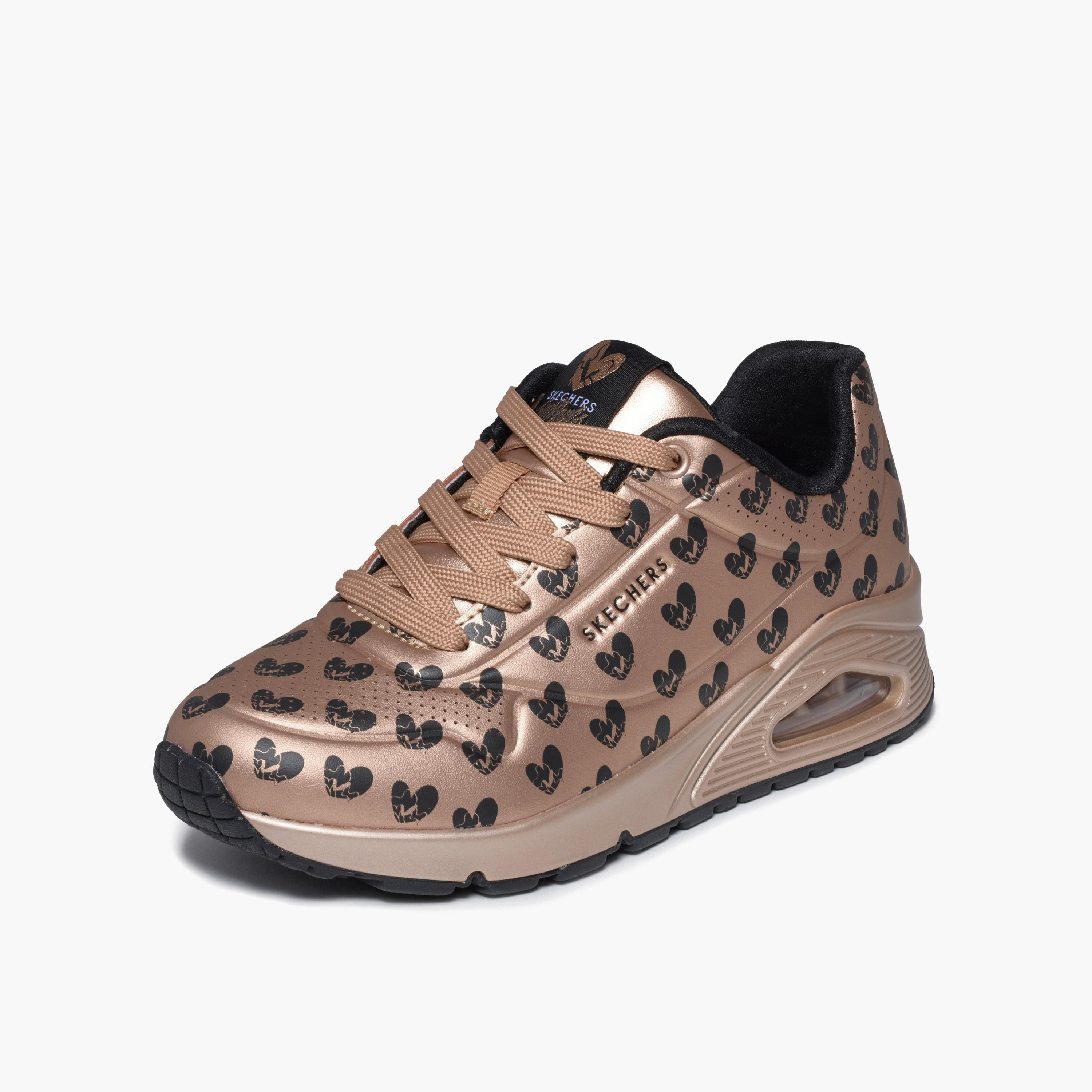 حذاء رياضي برباط إغلاق أونو للنساء من سكيتشيرز-women-shoes-sneakers-image-3