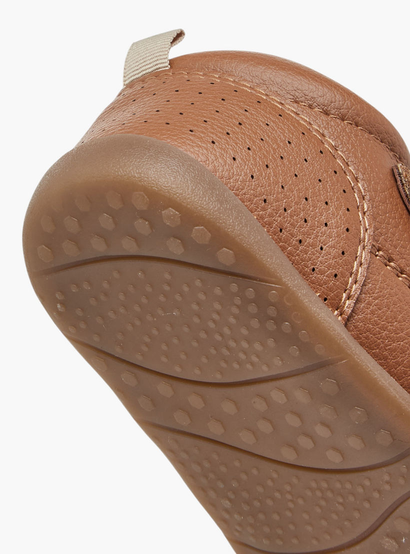 Barefeet Panelled Sandals with Hook and Loop Closure-boys-shoes-sandals-image-5