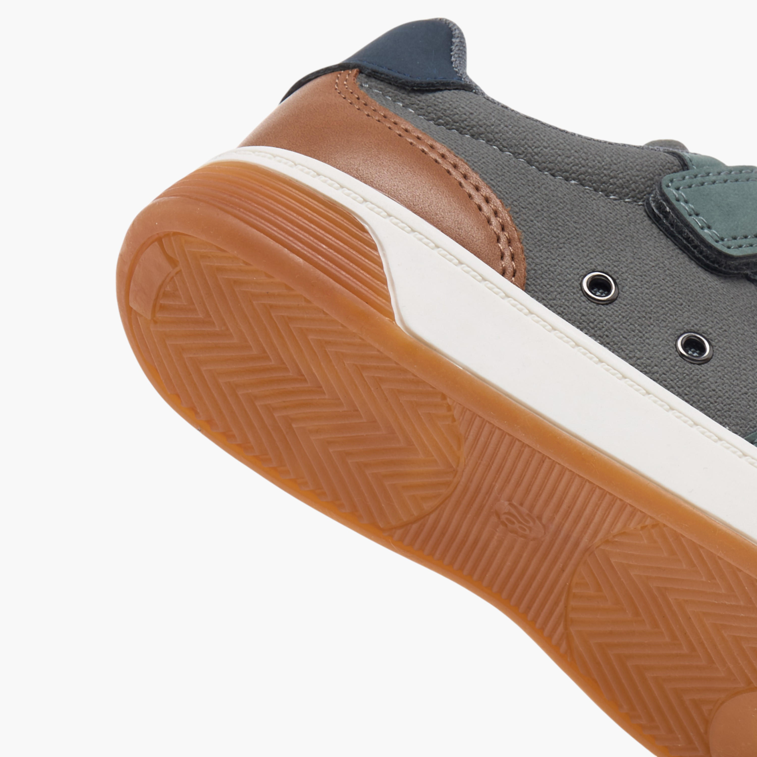 حذاء سنيكرز قوالب ملونة بشريط إغلاق لاصق من جونيورز-boys-shoes-sneakers-image-5