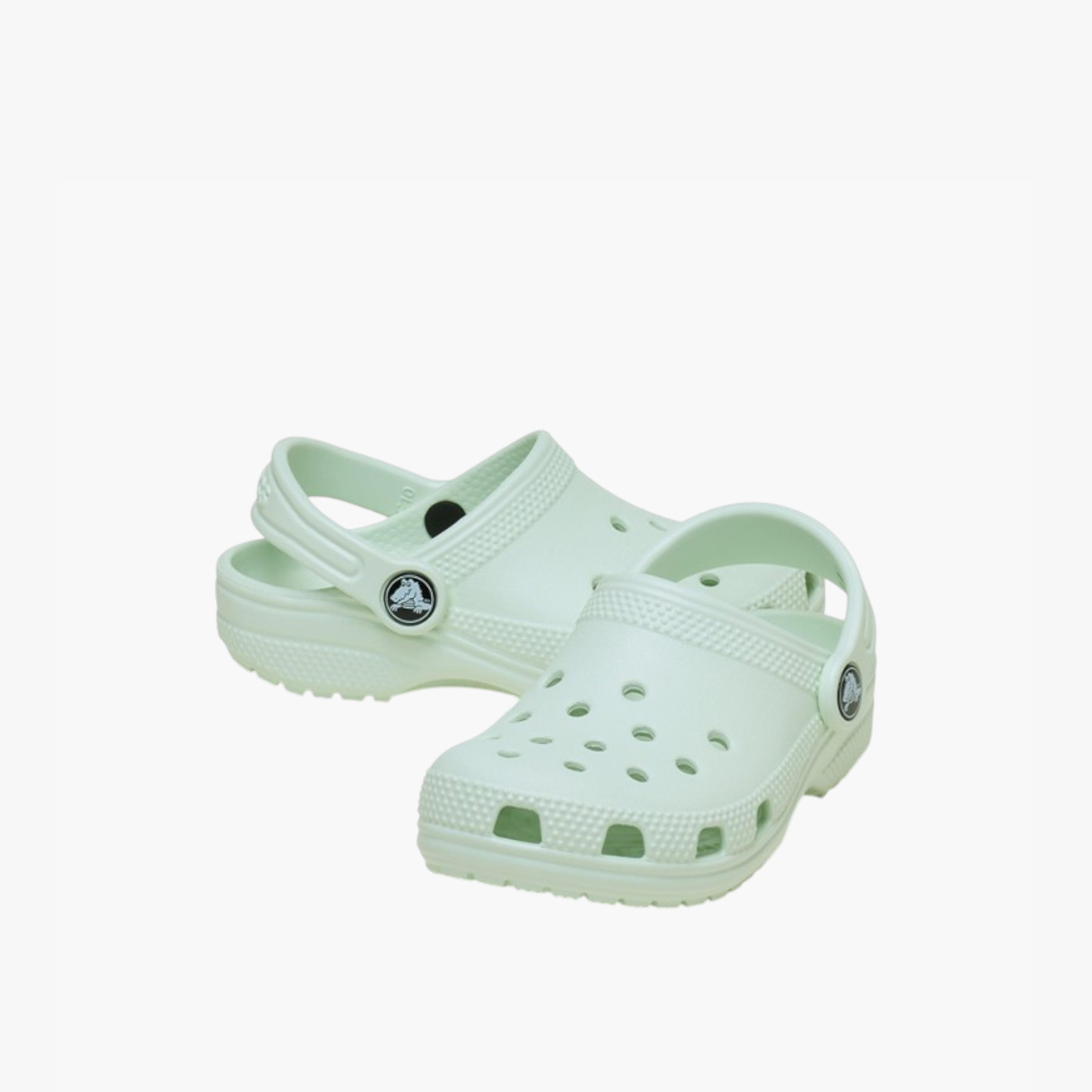 صندل كلوج بحزام خلفي للأولاد من كروكس - 206990-3YF-girls-shoes-sandals-image-3
