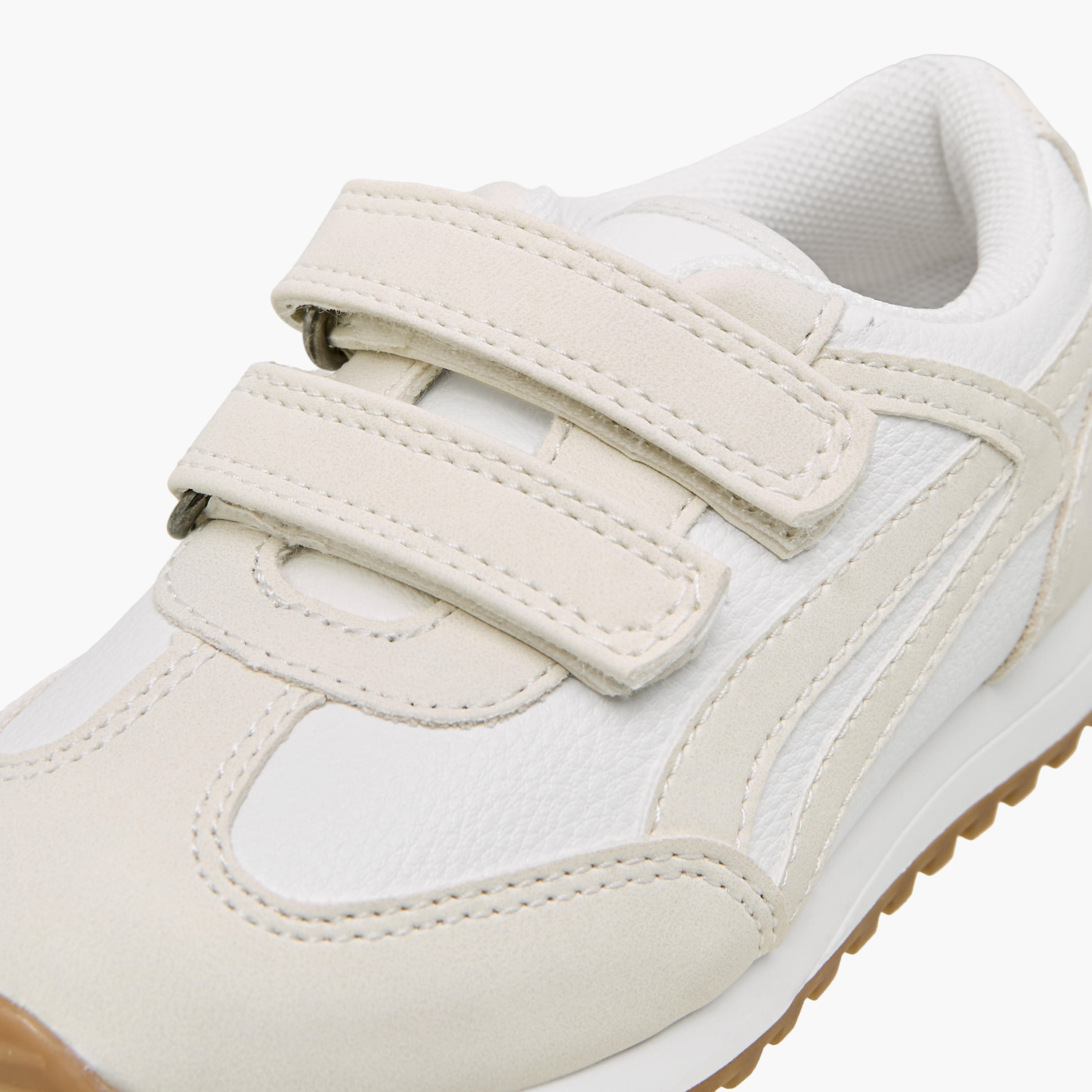حذاء رياضي بطول الكاحل وشريط إغلاق لاصق للأولاد من بيرفيت-boys-shoes-sneakers-image-4