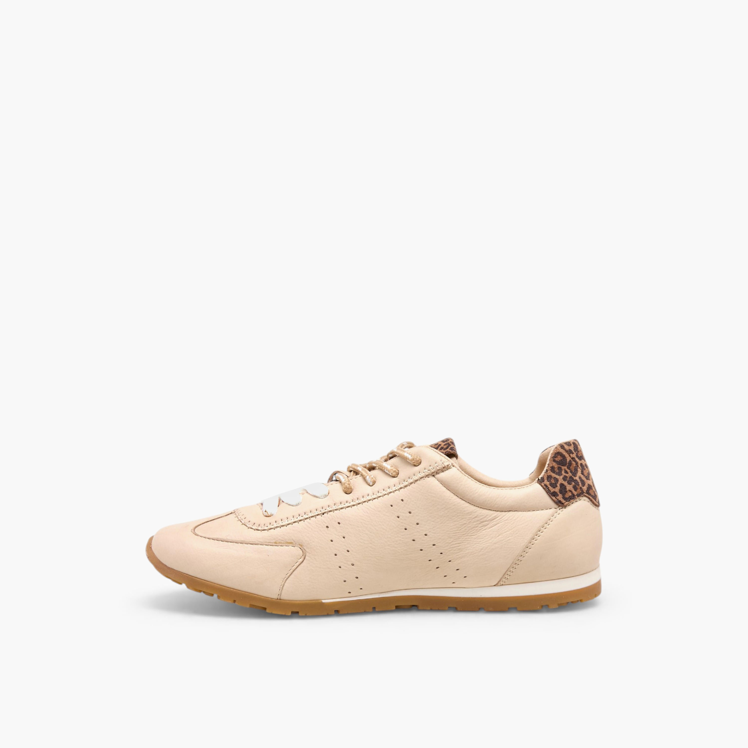 حذاء سنيكرز جلد برباط إغلاق للنساء من دوتشيني-women-shoes-sneakers-image-5