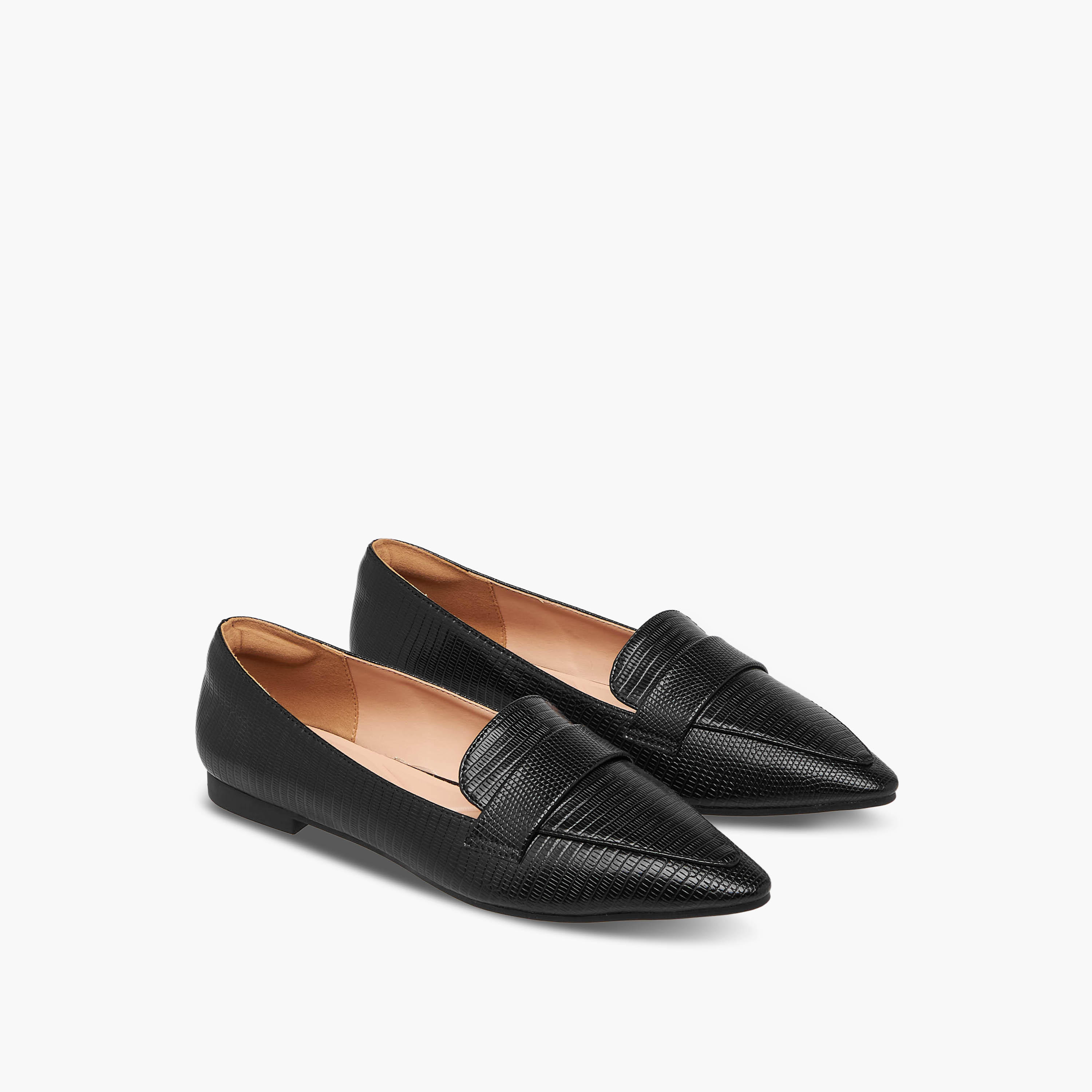 حذاء خفيف بمقدمة مدببة للنساء من سيليست-women-shoes-loafersandmoccasins-image-1