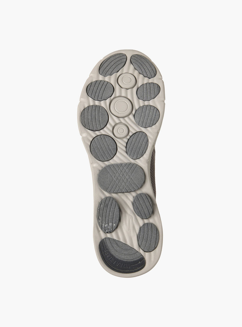 حذاء رياضي سهل الارتداء للرجال من سكيتشرز-sports-men-shoes-image-5