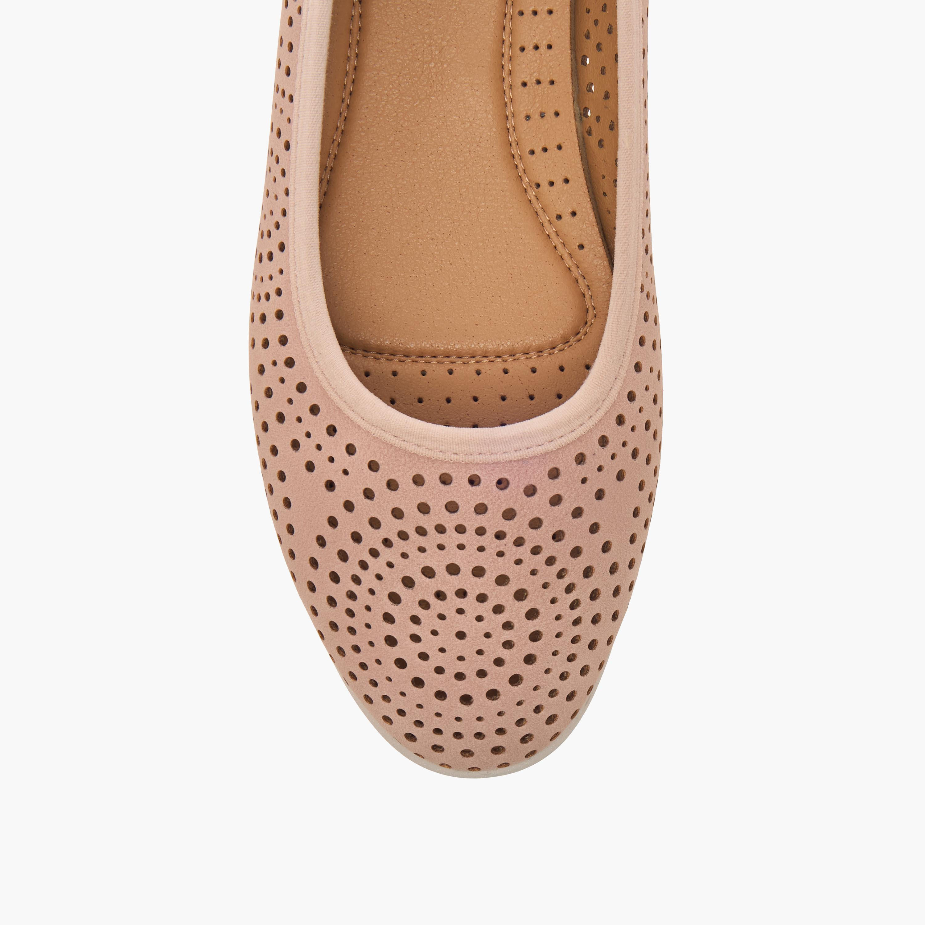 حذاء باليرينا بثقوب للنساء من لو كونفورت-women-shoes-ballerinas-image-4