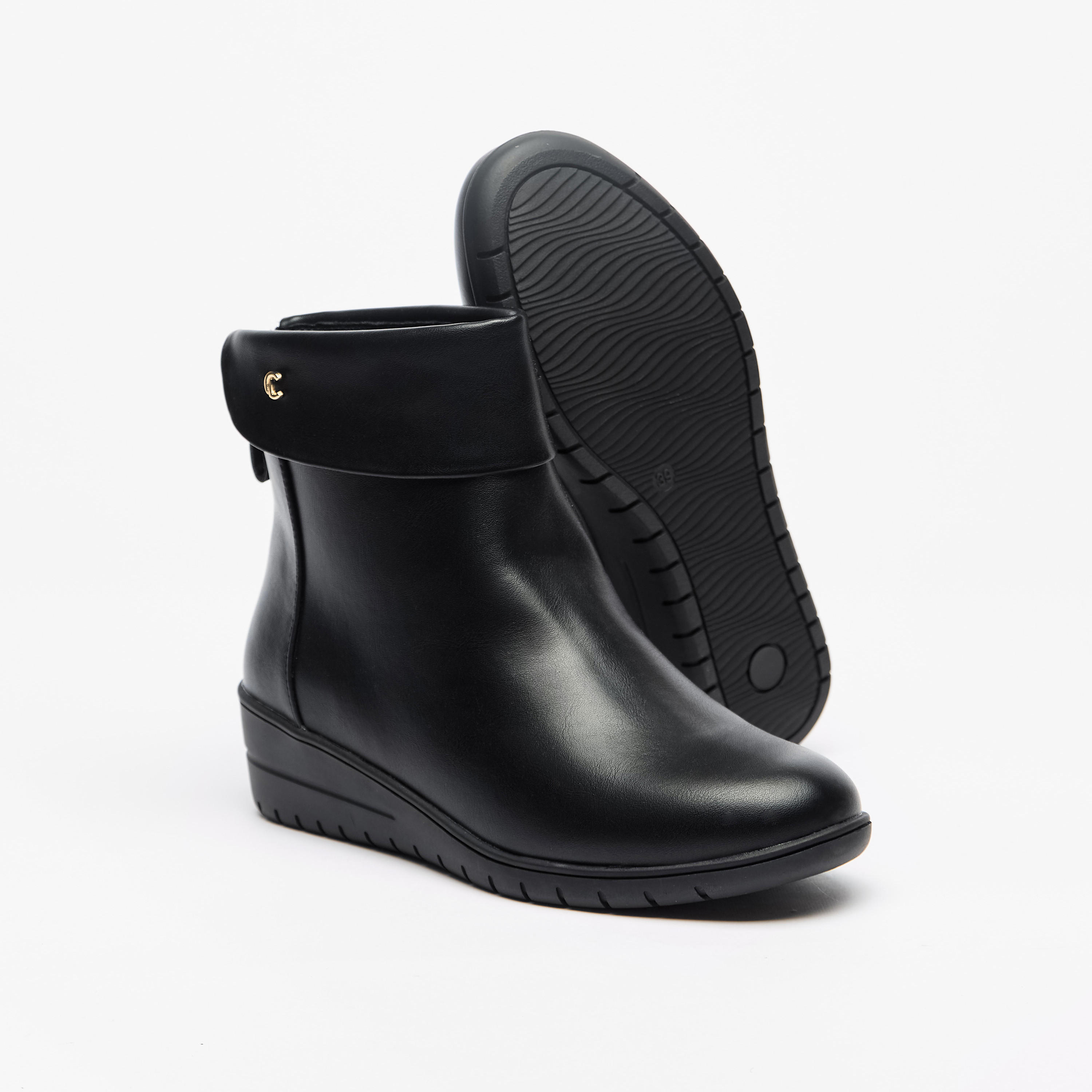 Le Confort Solid Ankle Boots with Zip Closure-women-shoes-boots-image-4