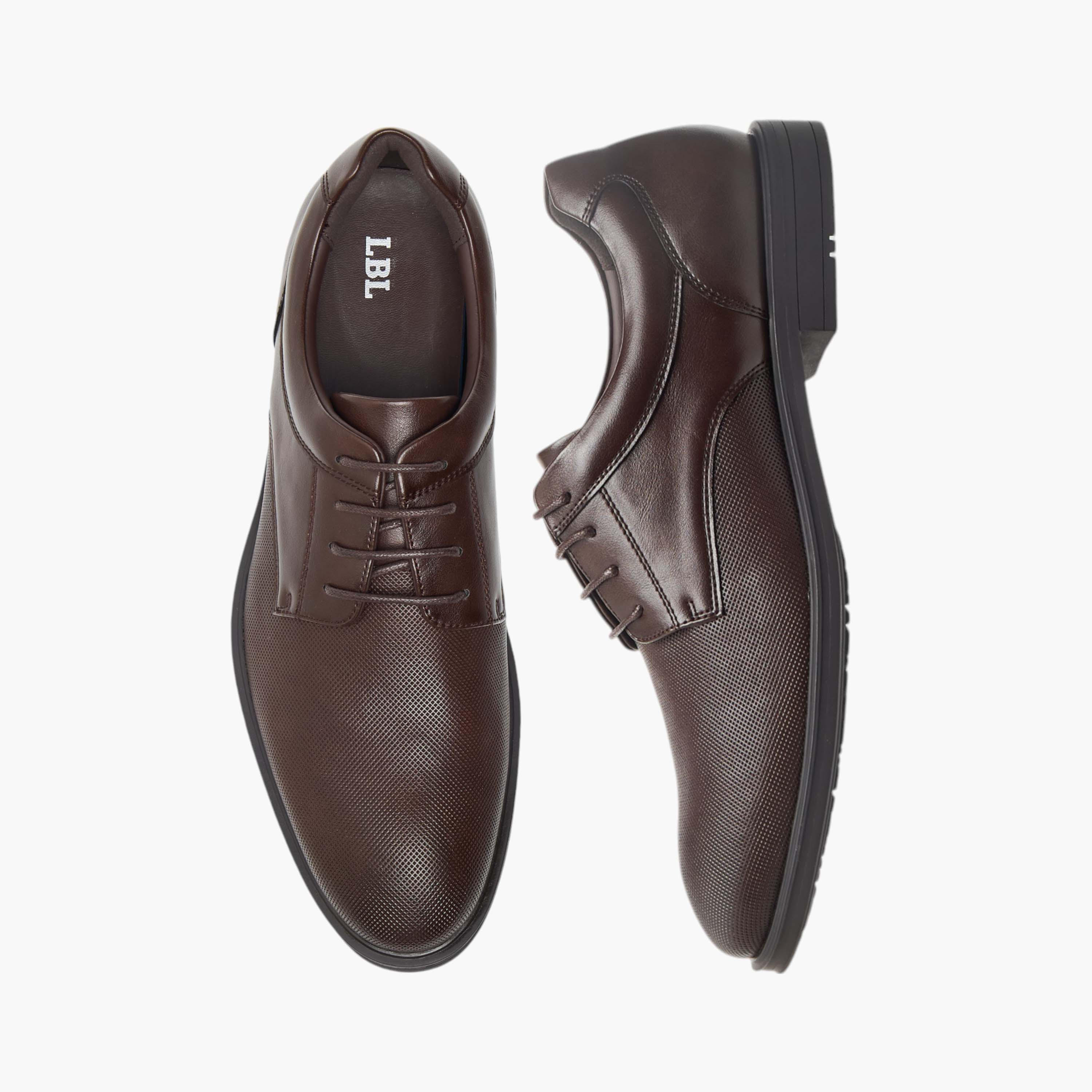 حذاء ديربي بارز الملمس برباط إغلاق من إل بي إل من شو إكسبريس-men-shoes-formalshoes-image-1