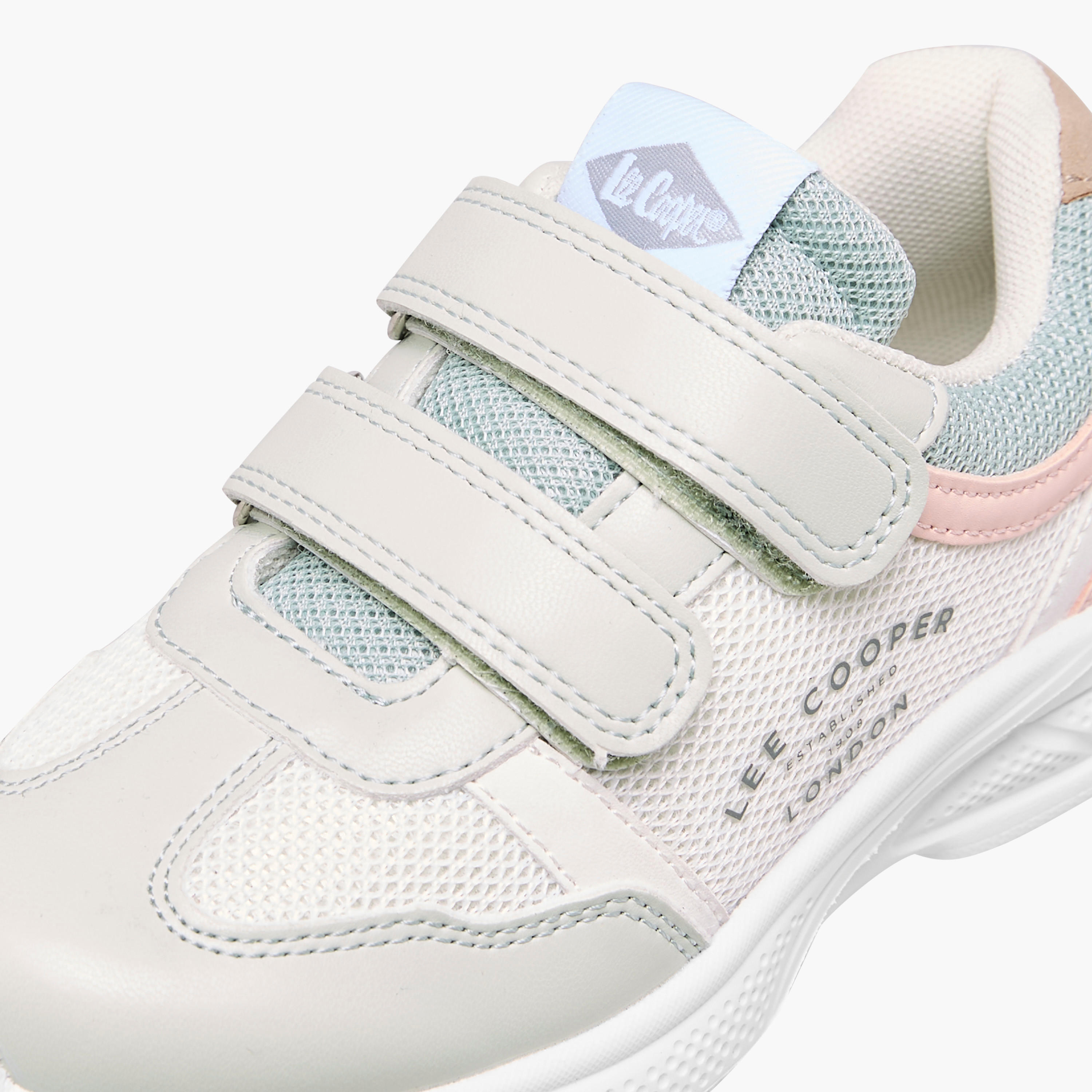 حذاء سنيكرز بشريط إغلاق لاصق للبنات من لي كوبر-girls-shoes-sneakers-image-4