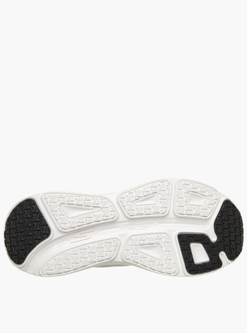 حذاء رياضي للرجال سهل الارتداء من سكيتشرز-men-shoes-sneakers-image-4