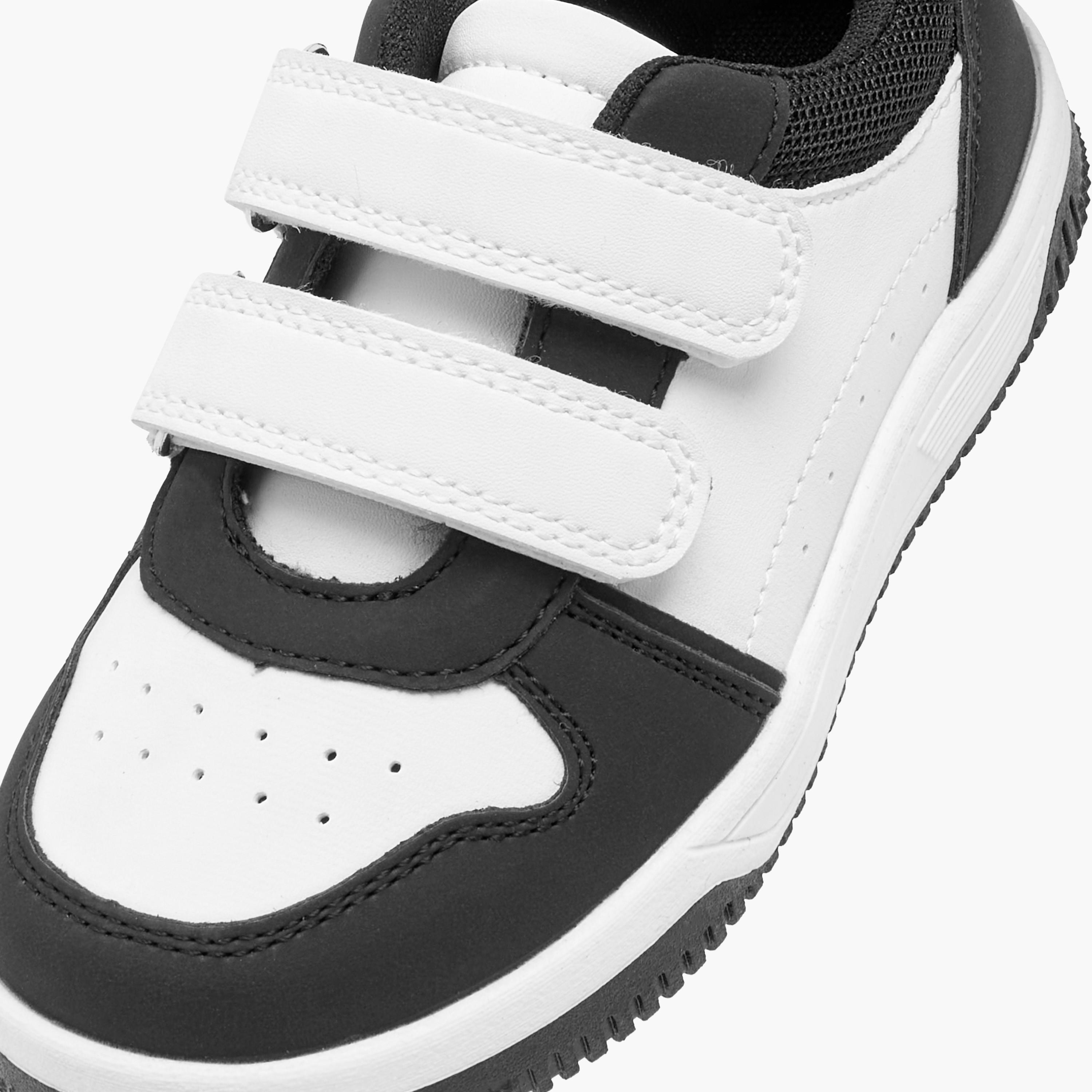 حذاء سنيكرز بشريط إغلاق لاصق وتصميم قوالب ملونة من جونيورز-boys-shoes-schoolshoes-image-4