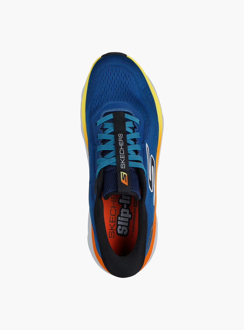 حذاء جري بطبعات شعار ماكس رن للرجال من سكيتشرز-sports-men-shoes-image-2