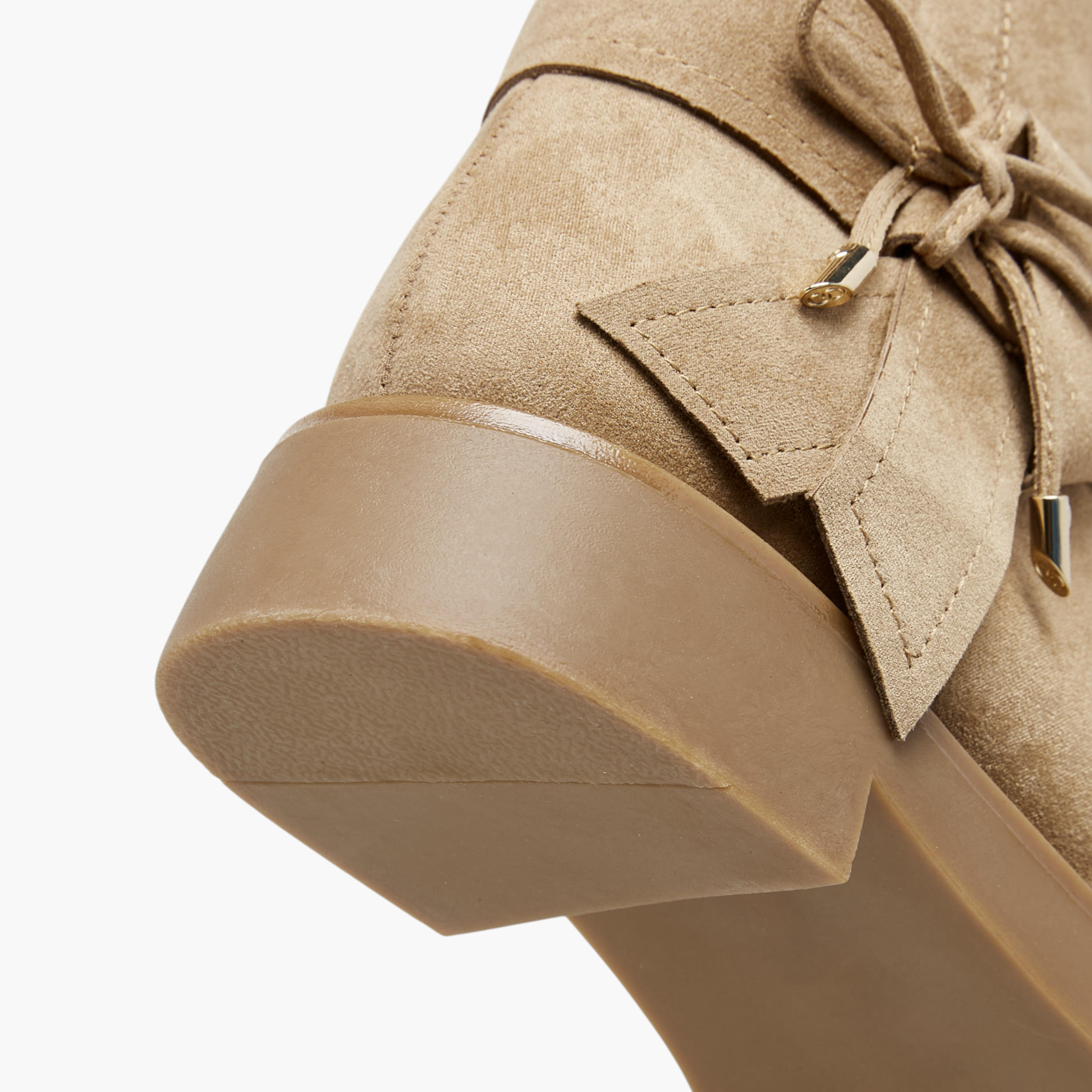 بوت كاحل بزينة فيونكة وسحاب إغلاق للنساء من سيليست-women-shoes-boots-image-5