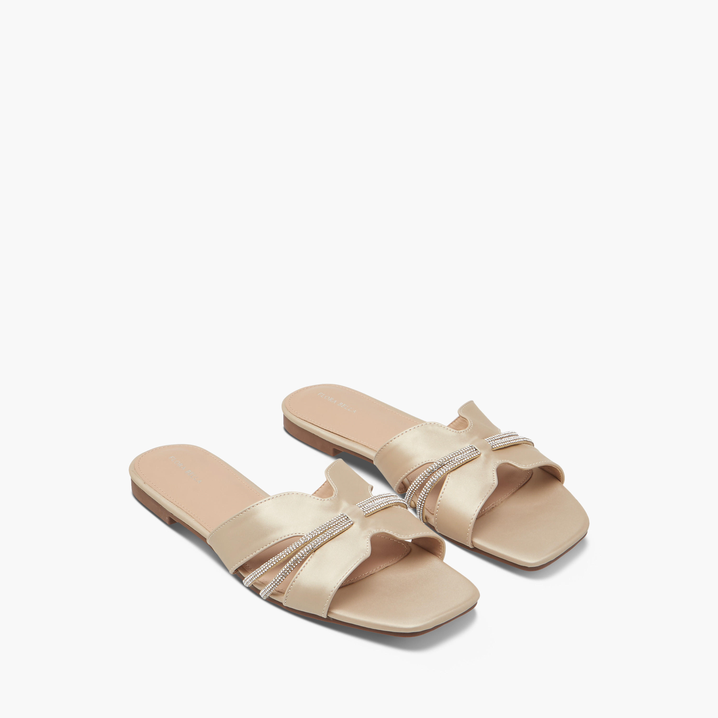 صندل مسطّح سهل الارتداء بحزام مزيّن من فلورا بيلا-women-shoes-flats-sandals-image-1