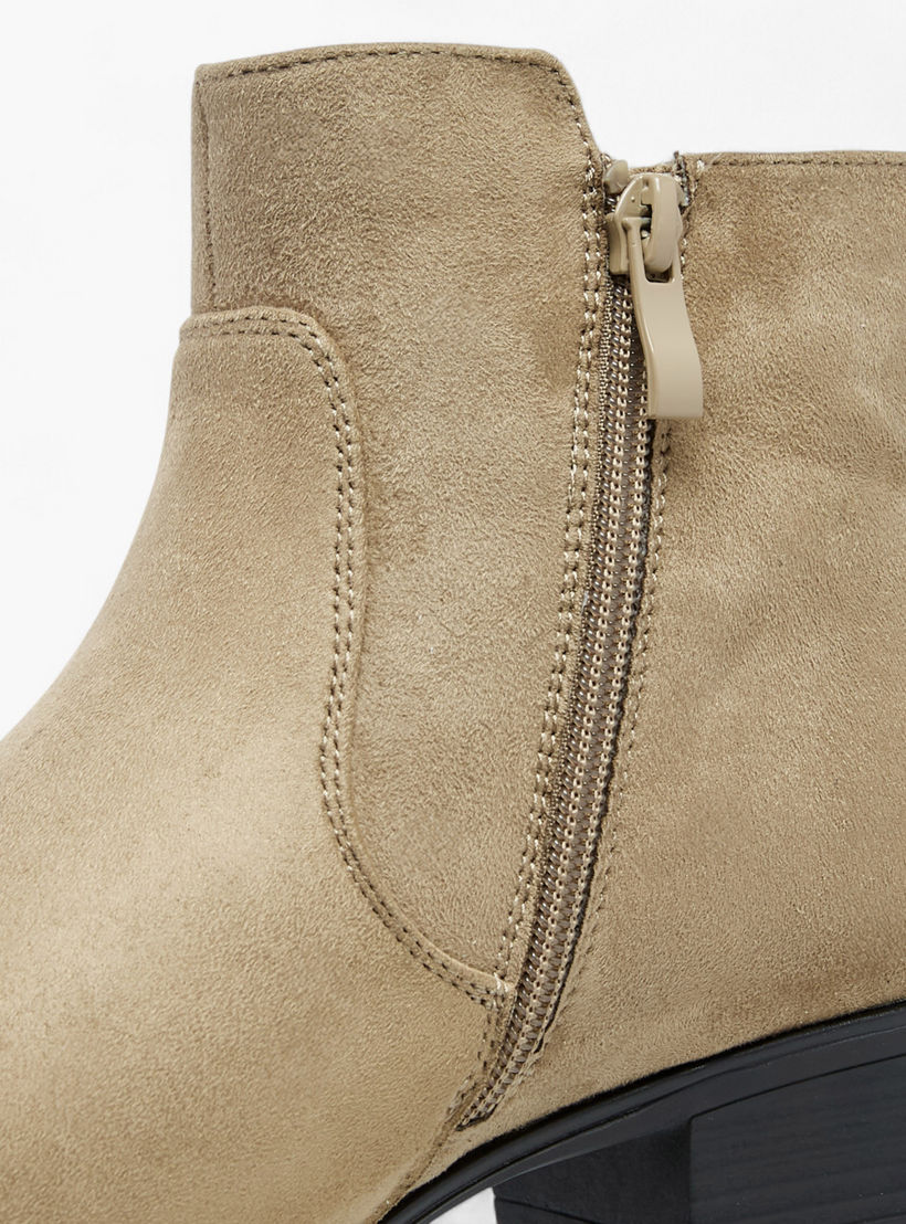 بوت كاحل بزينة فيونكة وكعب سميك وسحاب إغلاق للنساء من سيليست-women-shoes-boots-image-4