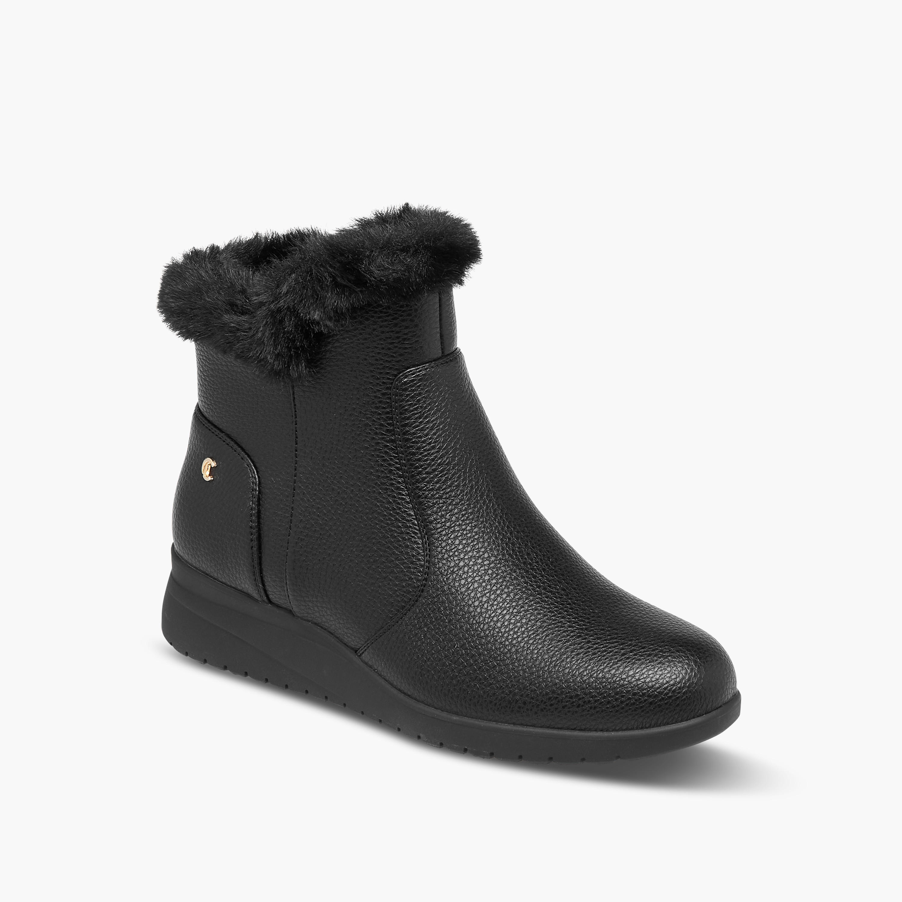 بوت بطول الكاحل وبتزيينات فرو للنساء من لو كونفورت-women-shoes-boots-image-2