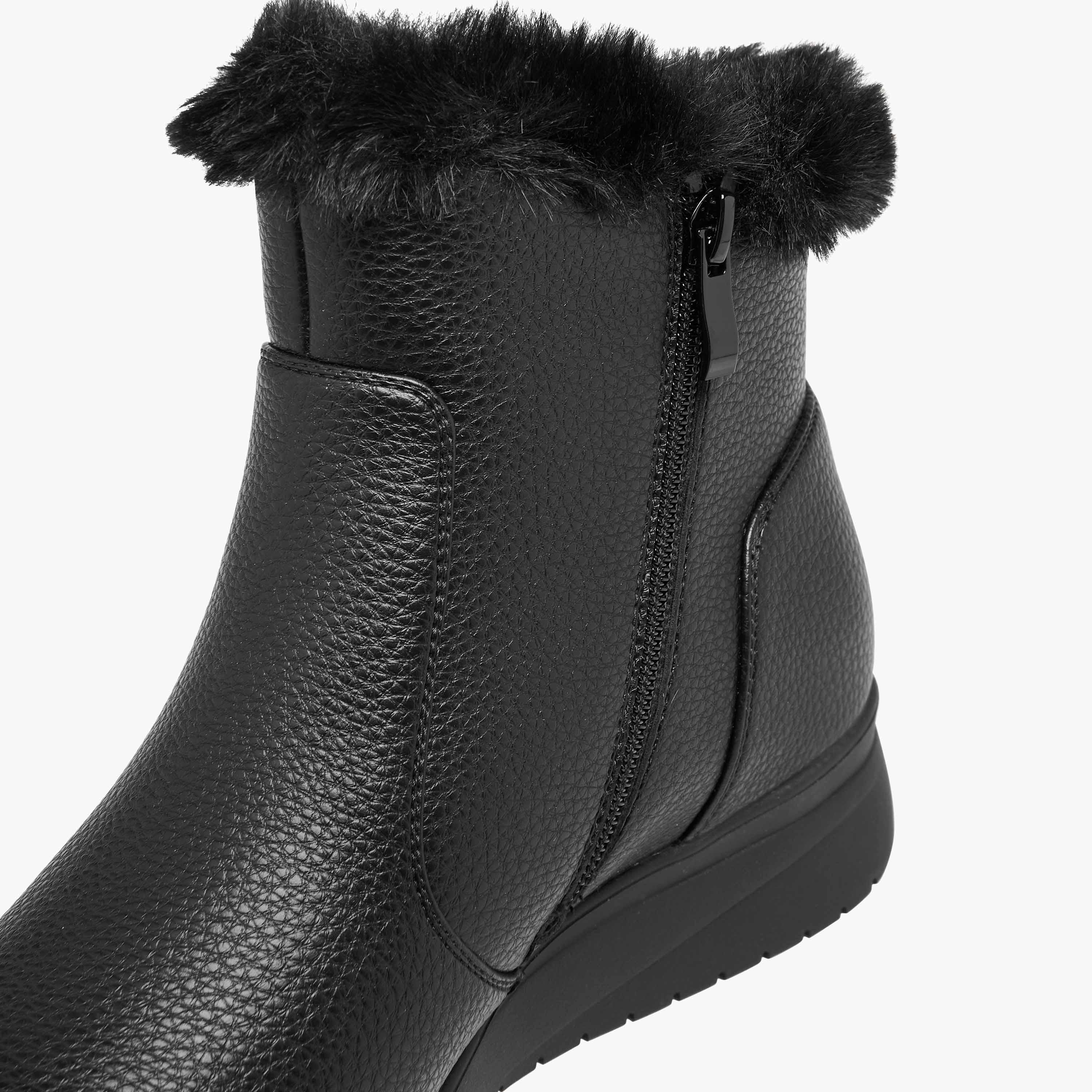 بوت بطول الكاحل وبتزيينات فرو للنساء من لو كونفورت-women-shoes-boots-image-5