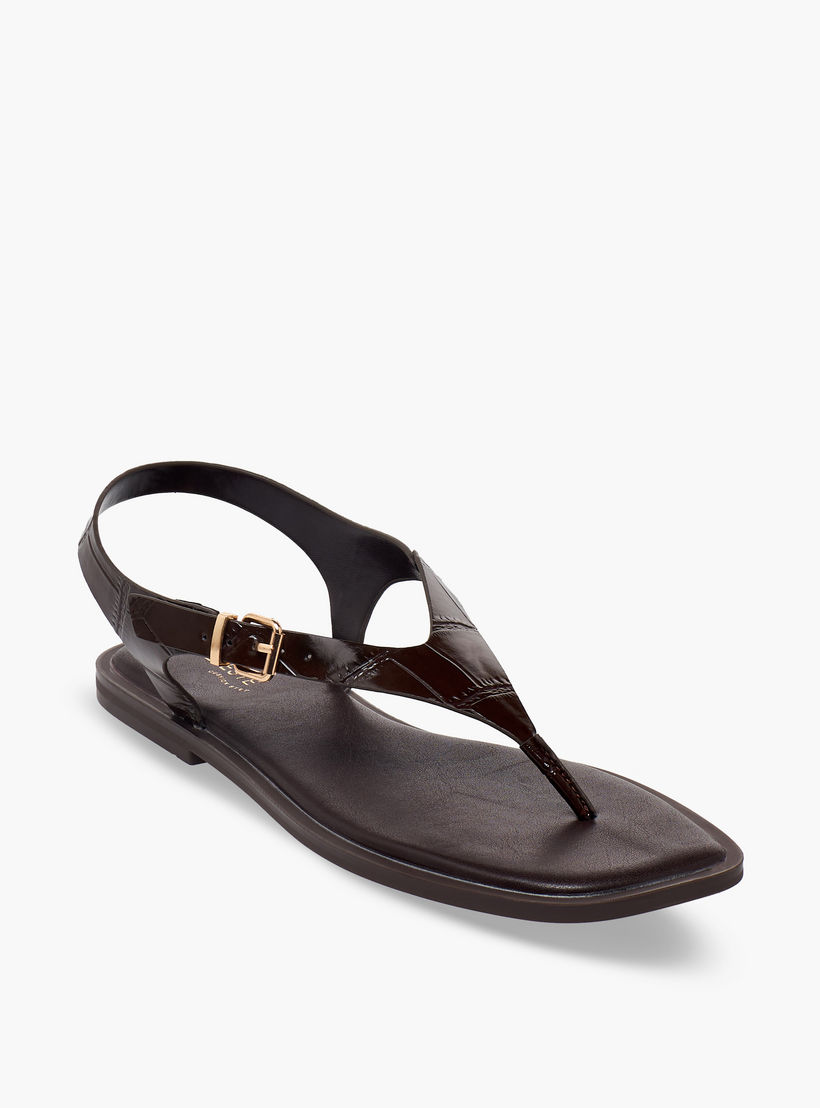 صندل بارز الملمس بحزام بإبزيم للنساء من سيليست-women-shoes-sandals-flats-image-2