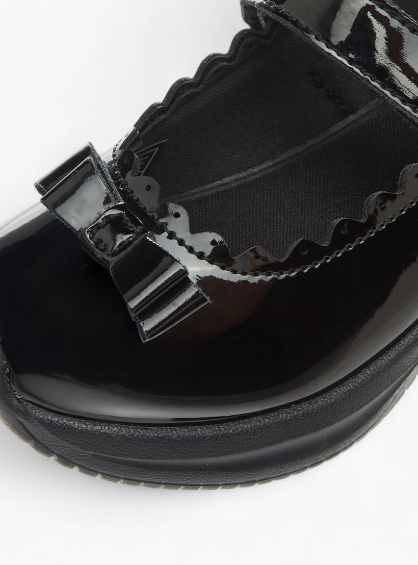 حذاء مدرسي بشريط إغلاق لاصق وفيونكة من داش-girls-shoes-maryjanes-image-6