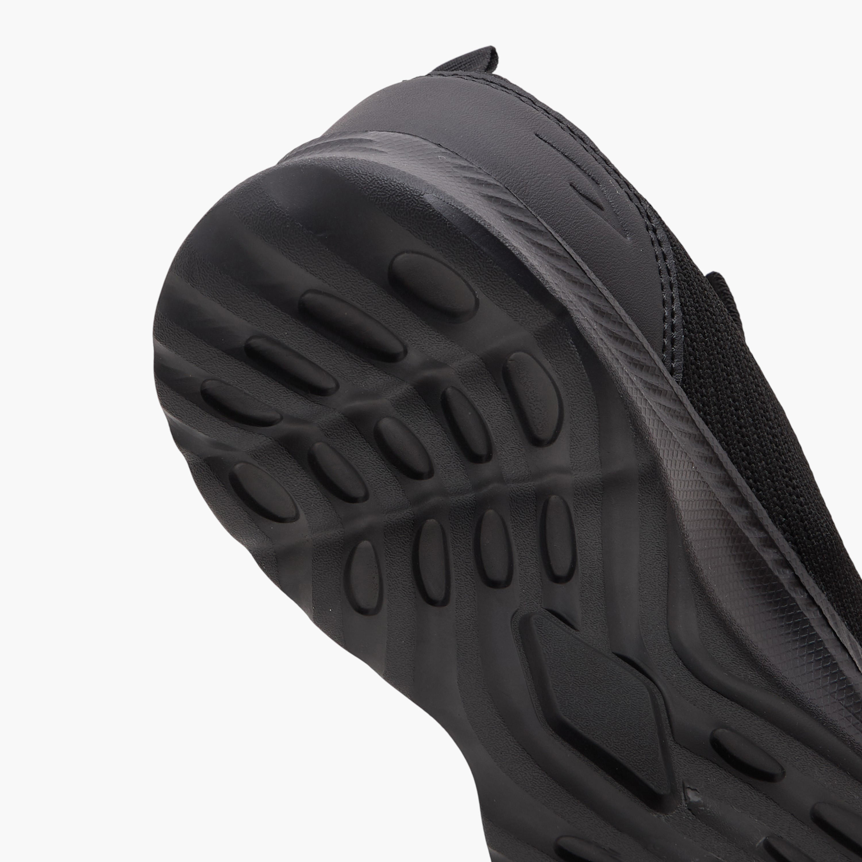 حذاء رياضي سهل الارتداء للرجال من داش-sports-men-shoes-image-5