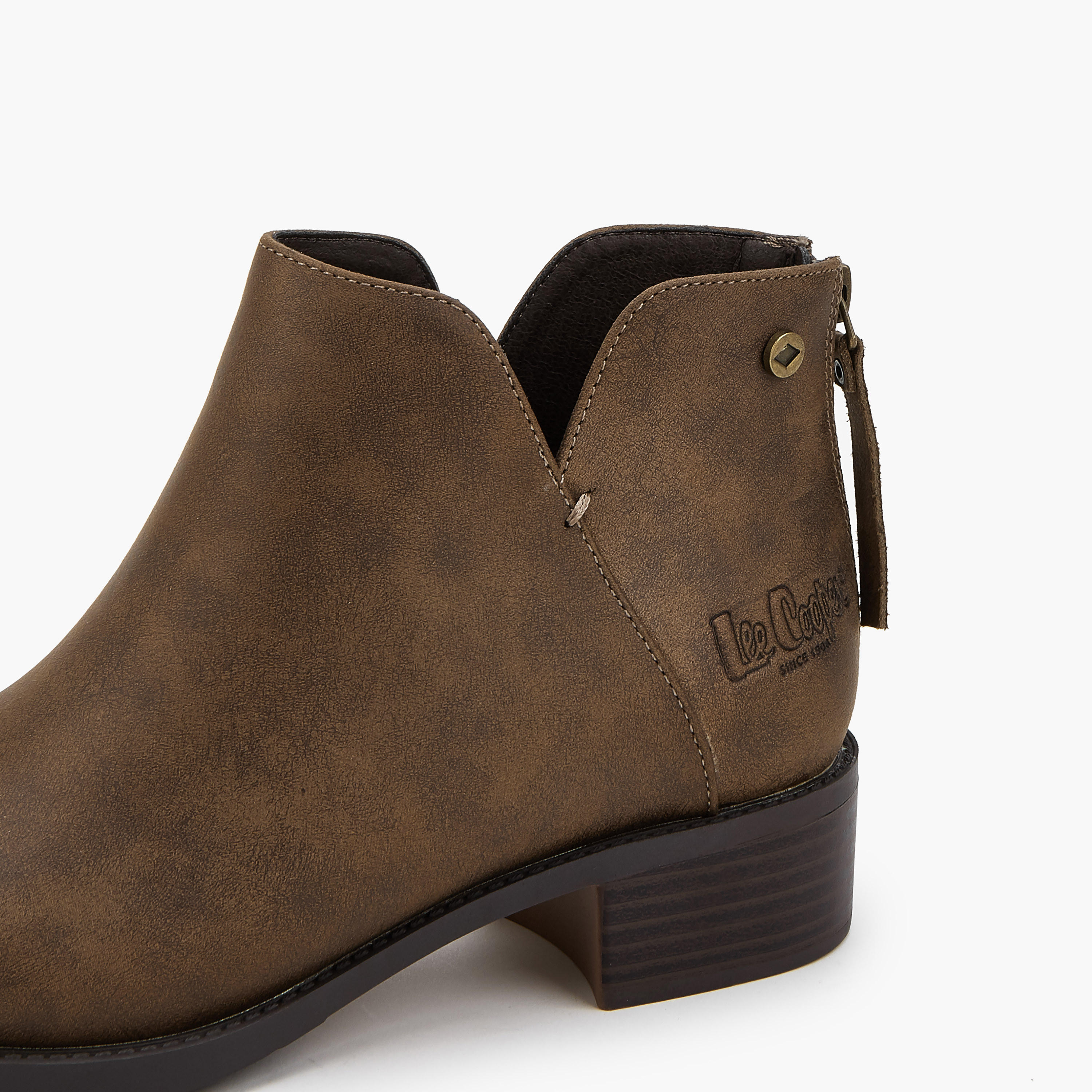 بوت كاحل بملمس بارز للنساء من لي كوبر-women-shoes-boots-image-4