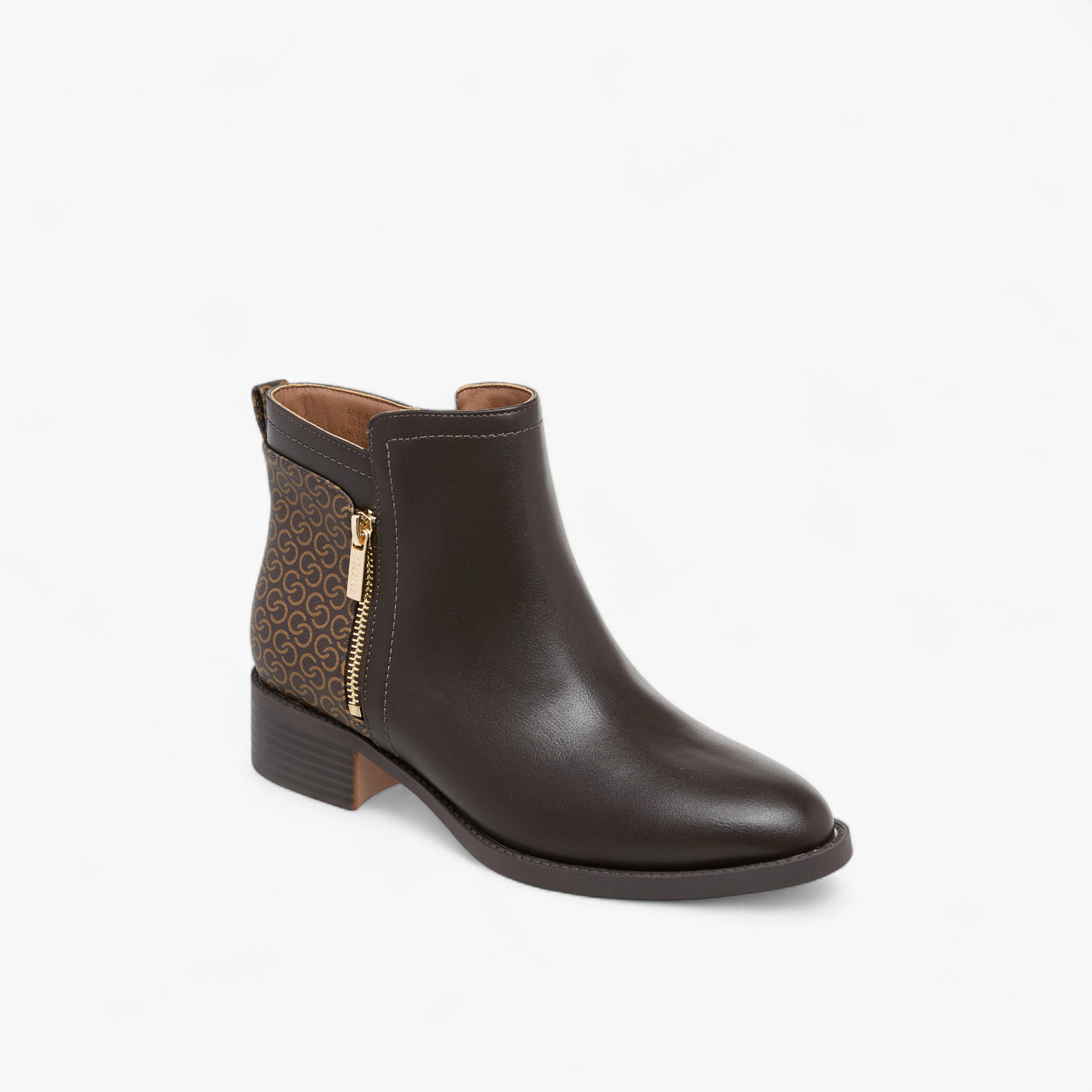 بوت بطول الكاحل بسحاب إغلاق وطبعات مونوجرام للنساء من سيليست-women-shoes-boots-image-2