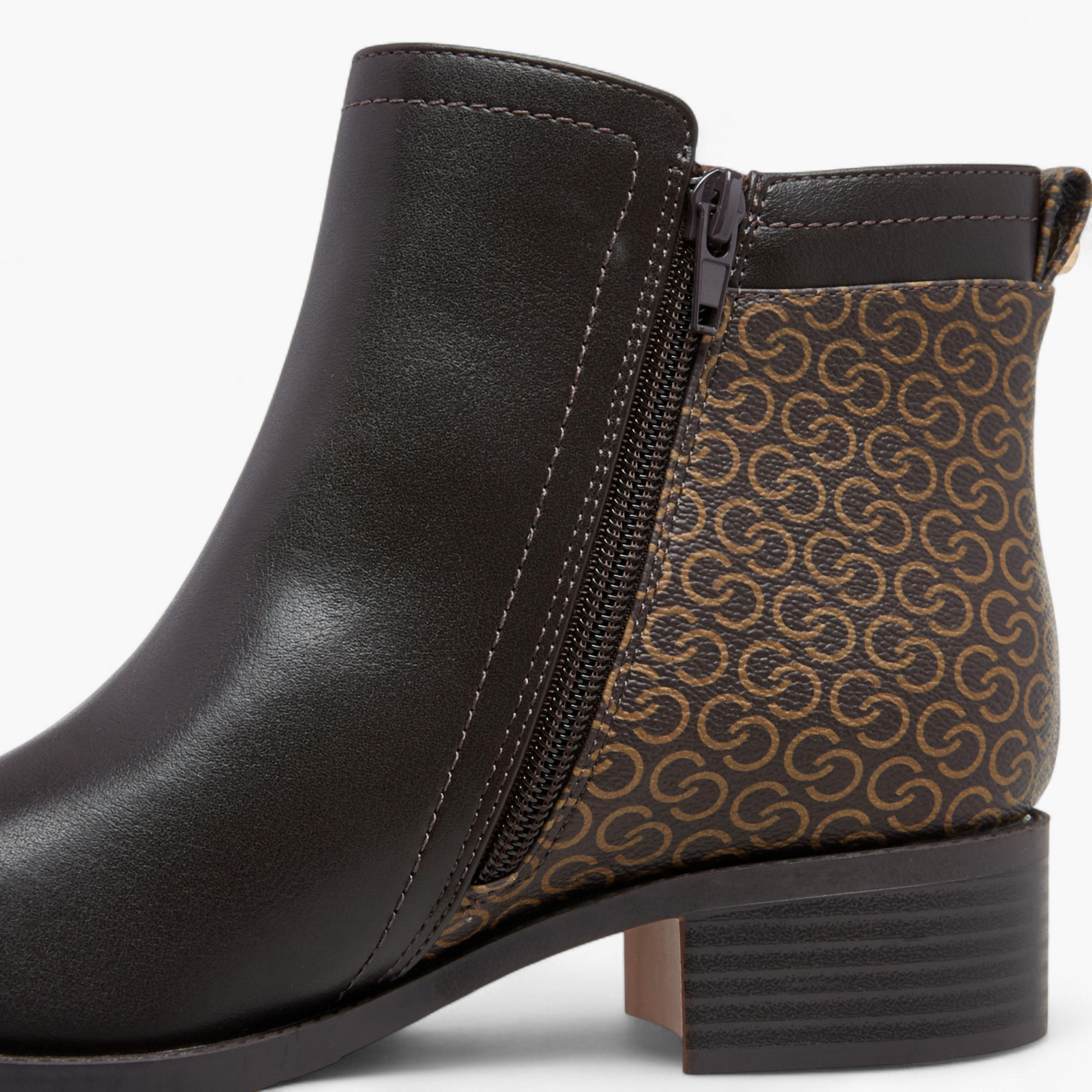 بوت بطول الكاحل بسحاب إغلاق وطبعات مونوجرام للنساء من سيليست-women-shoes-boots-image-6