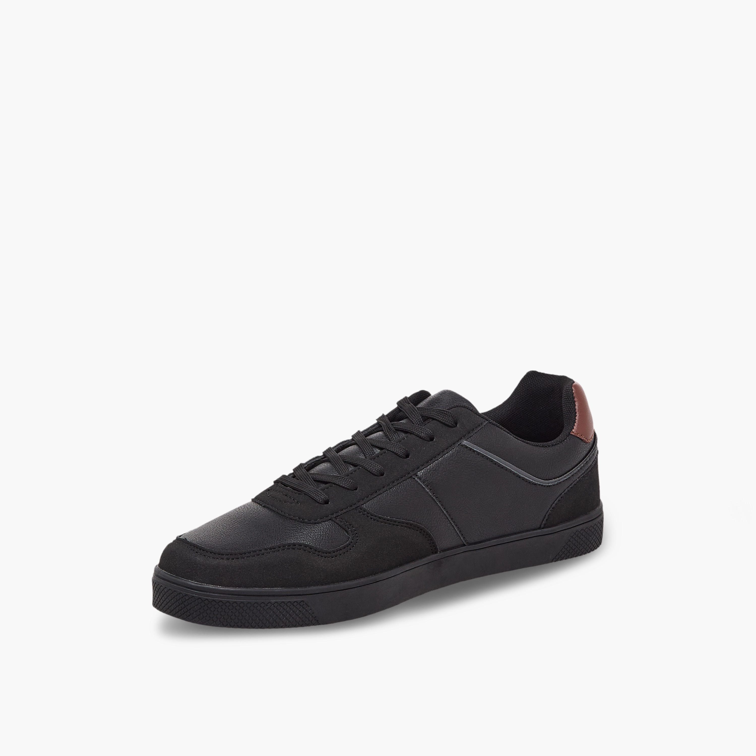 حذاء سنيكرز بطول الكاحل ورباط إإلاق للرجال من إل بي إل من شو إكسبريس-men-shoes-sneakers-image-4