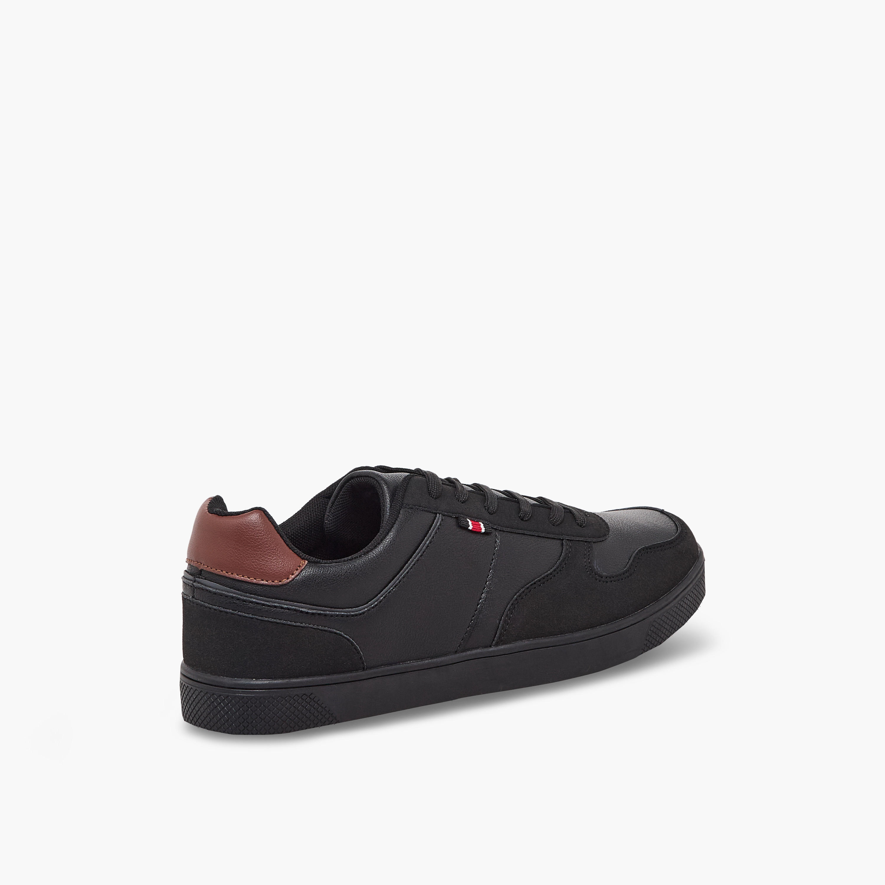 حذاء سنيكرز بطول الكاحل ورباط إإلاق للرجال من إل بي إل من شو إكسبريس-men-shoes-sneakers-image-6