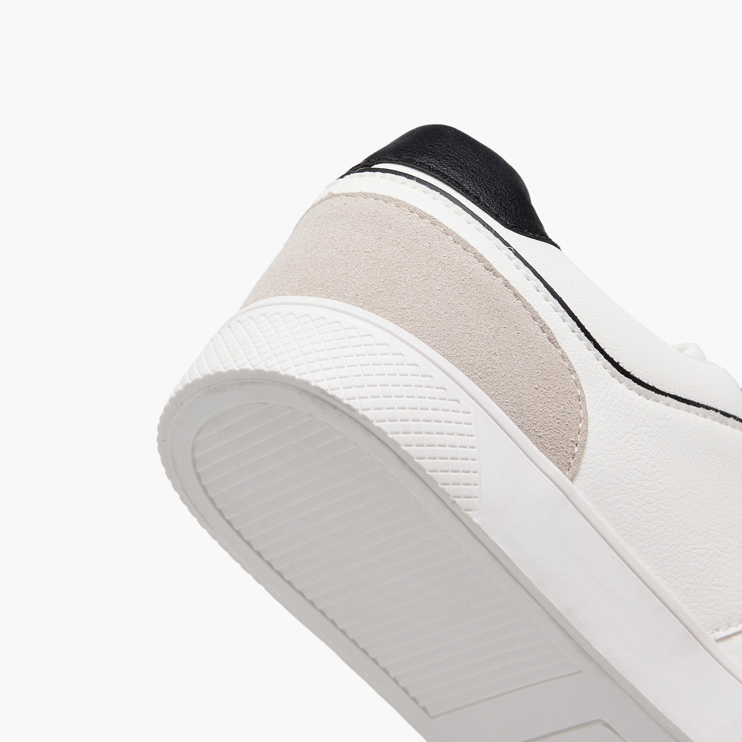 حذاء سنيكرز بطول الكاحل ورباط إإلاق للرجال من إل بي إل من شو إكسبريس-men-shoes-sneakers-image-8