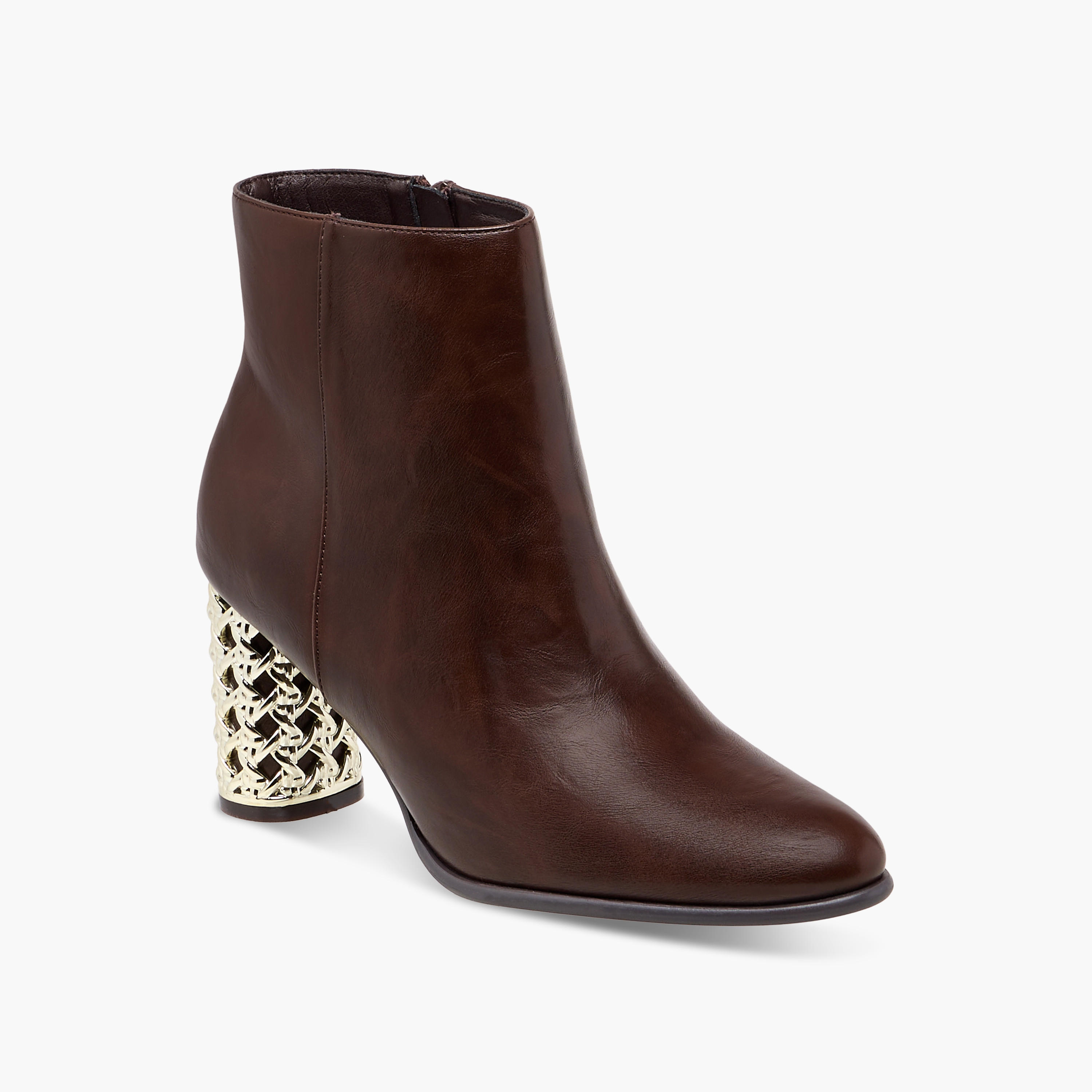 بوت سادة بطول الكاحل وكعب سميك ميتالك من فلورا بيلا-women-shoes-boots-image-2