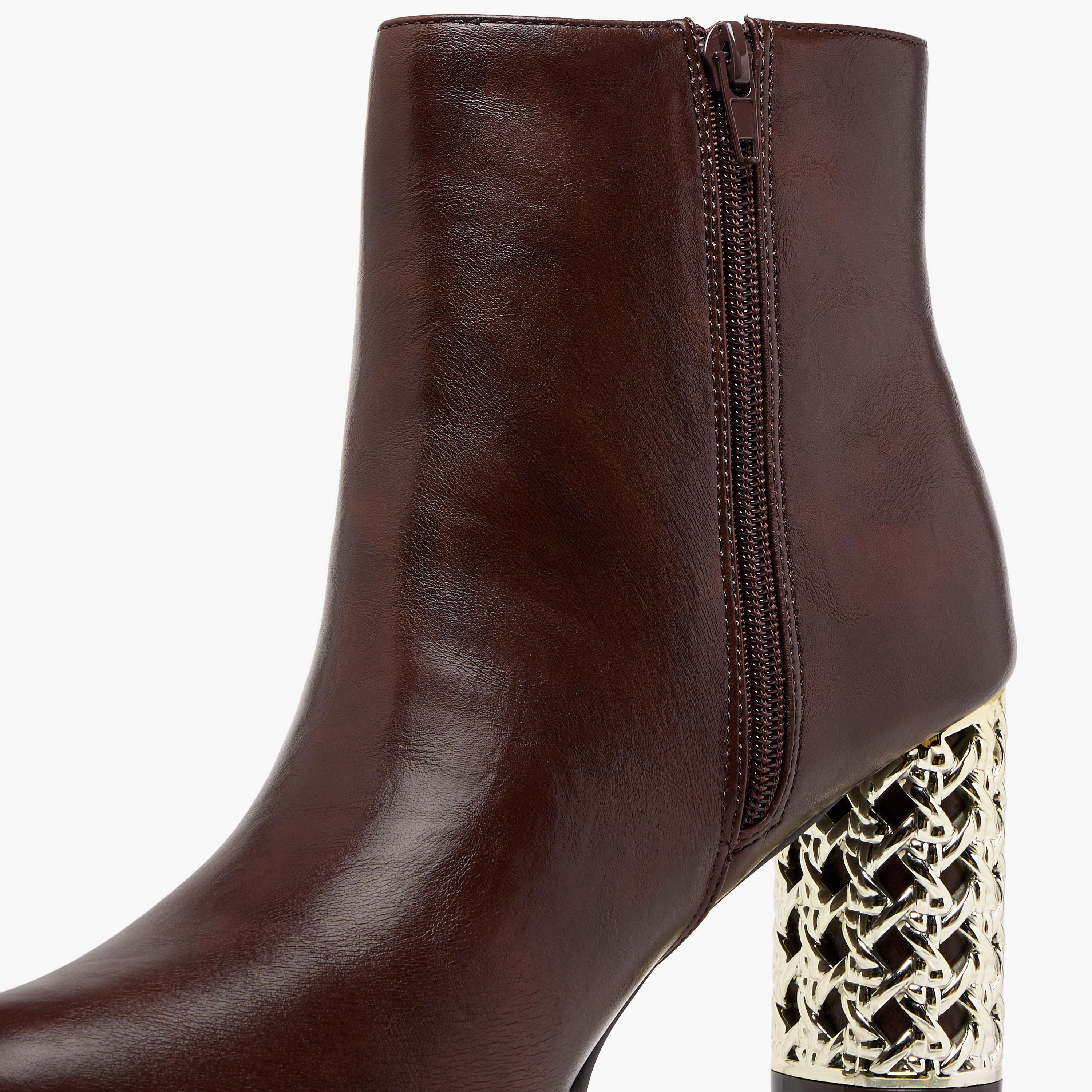 بوت سادة بطول الكاحل وكعب سميك ميتالك من فلورا بيلا-women-shoes-boots-image-4
