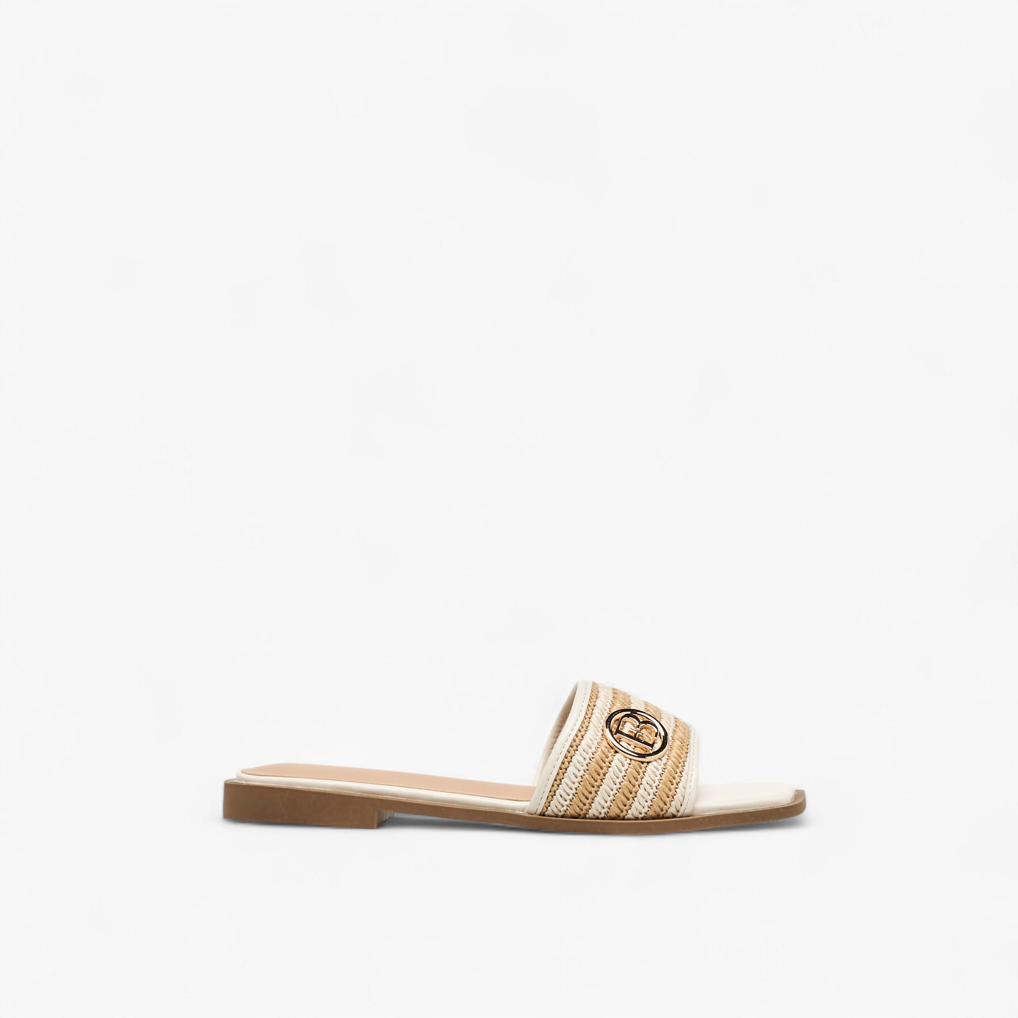 صندل مسطح سهل الارتداء وبارز الملمس بزينة معدنية من فلورا بيلا-women-shoes-flats-sandals-image-3