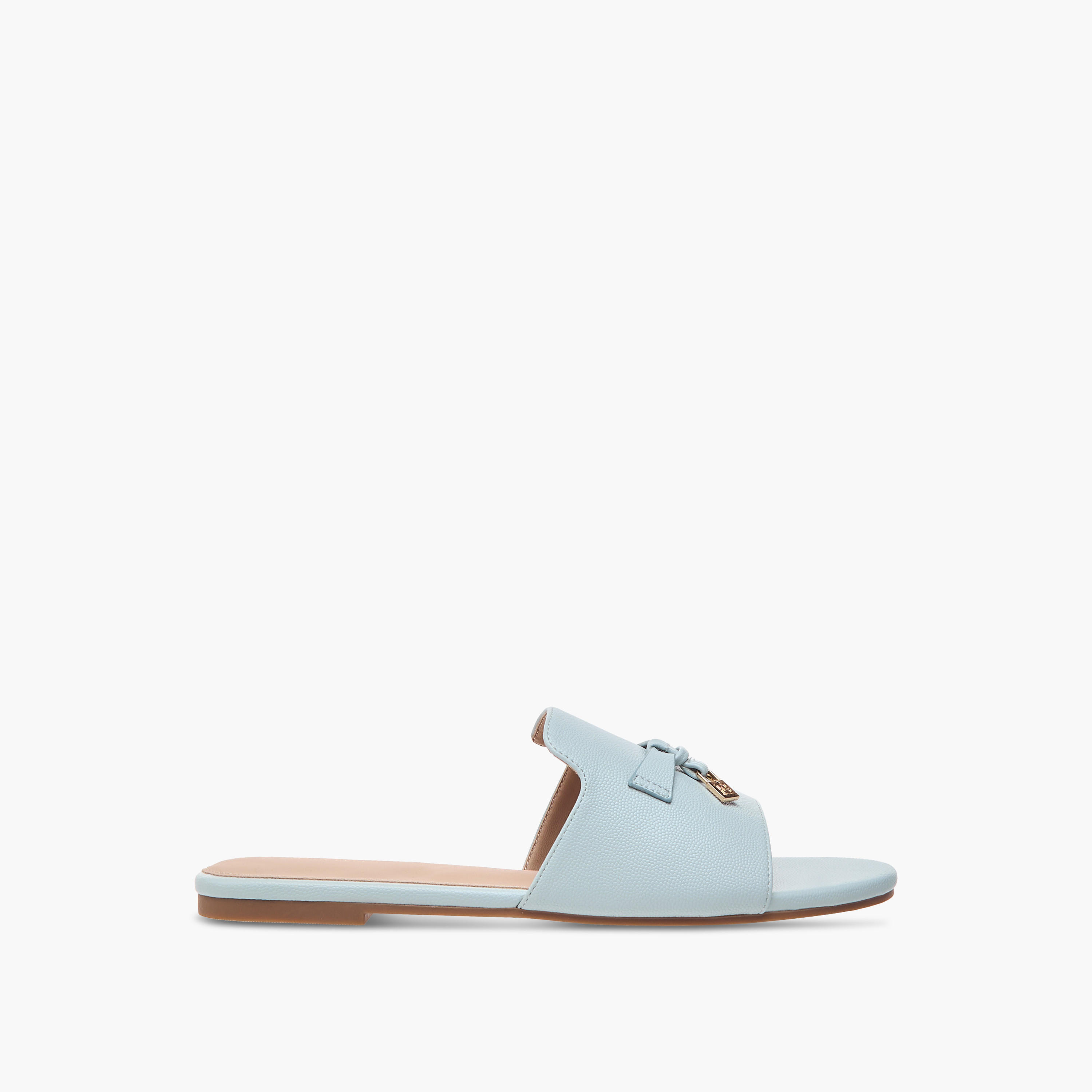 صندل سهل الارتداء بزينة قفل من فلورا بيلا-women-shoes-flats-sandals-image-3