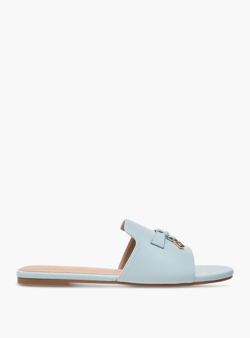 صندل سهل الارتداء بزينة قفل من فلورا بيلا-women-shoes-flats-sandals-image-3
