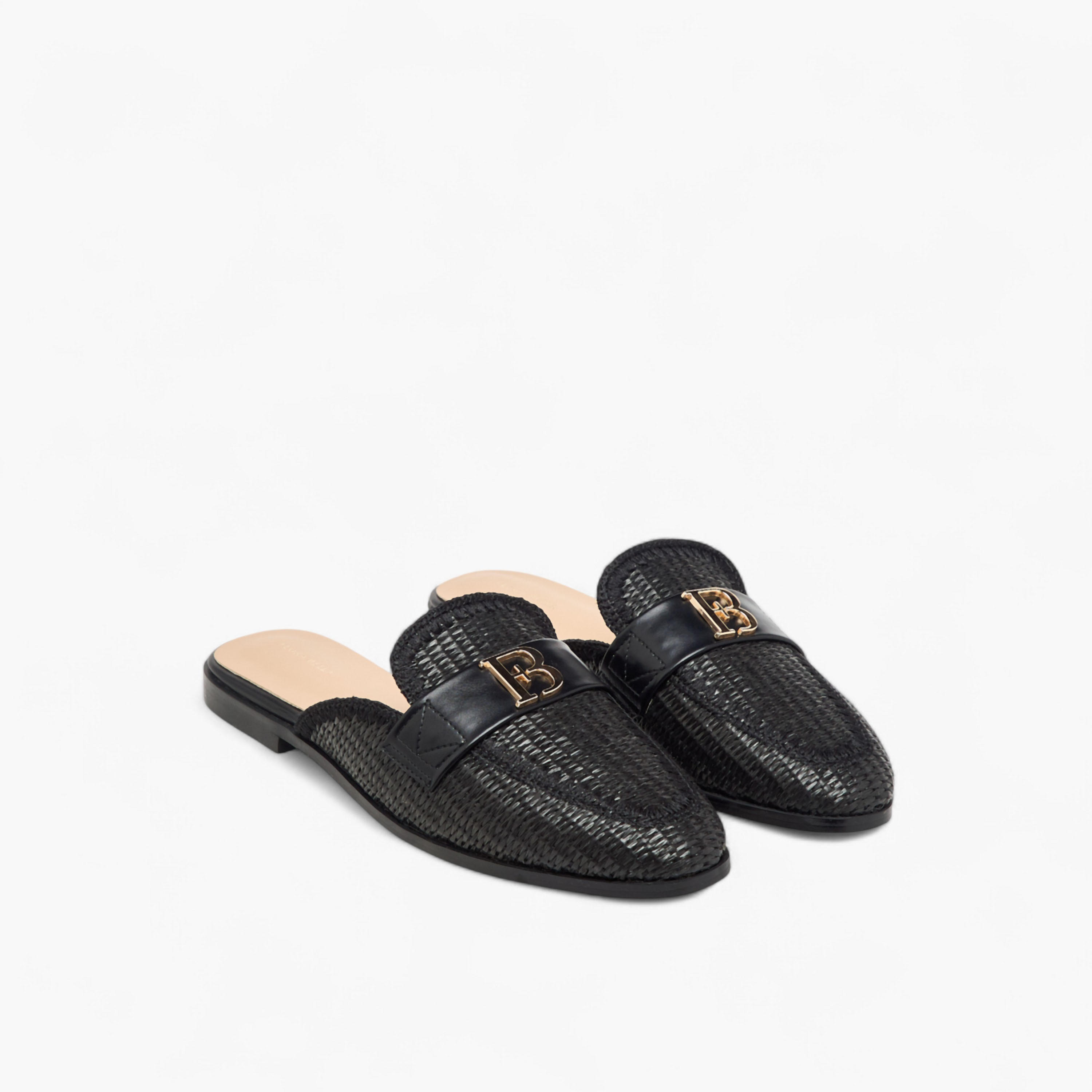 حذاء ميول سهل الارتداء وبارز الملمس بزينة معدنية من فلورا بيلا-women-shoes-flats-mules-image-1