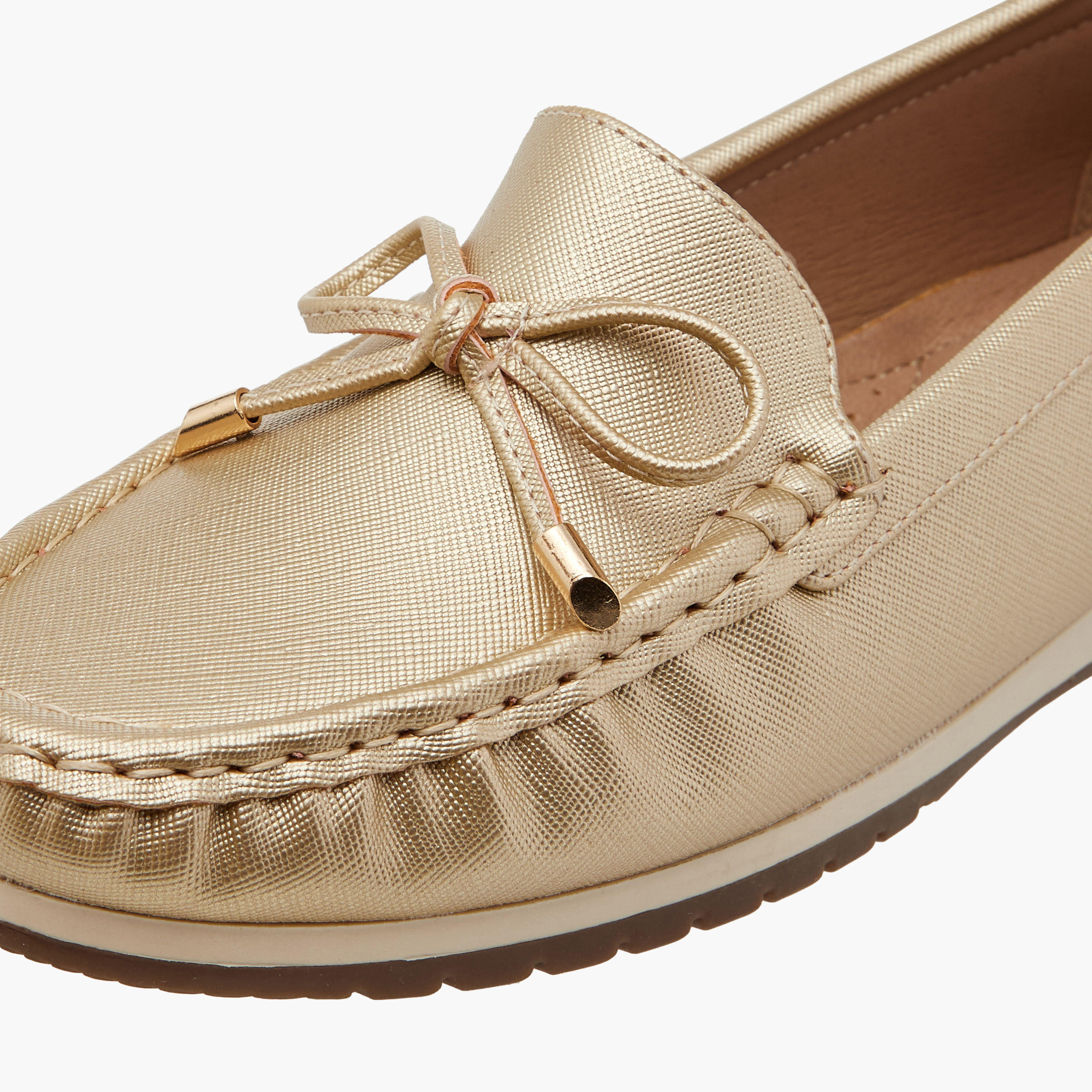 حذاء موكاسين مريح سهل الارتداء بتفاصيل فيونكة من لو كونفورت-women-shoes-flats-moccasins-image-4