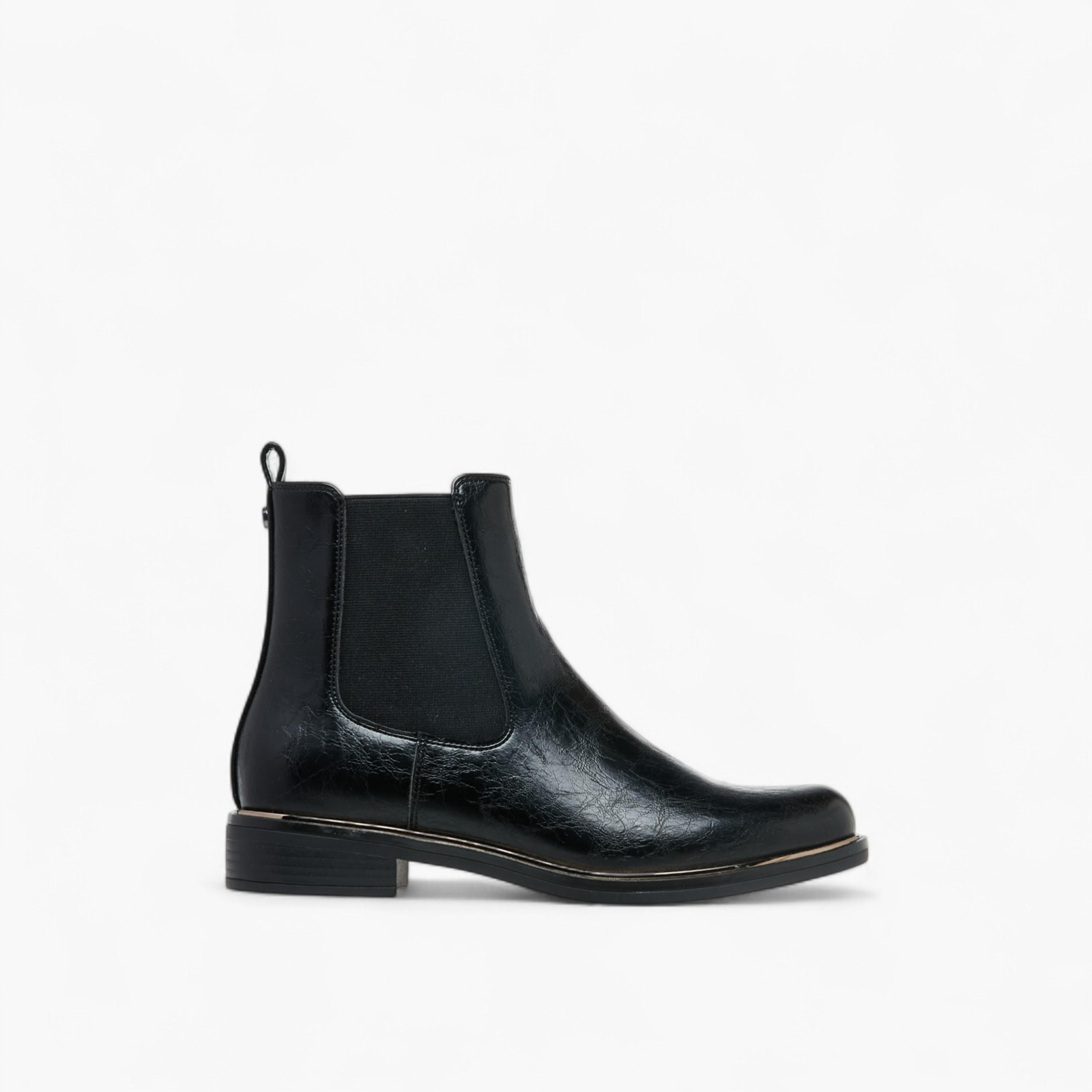 بوت كاحل سادة بسحاب إغلاق وألسنة سحب للنساء من سيليست-women-shoes-boots-image-3