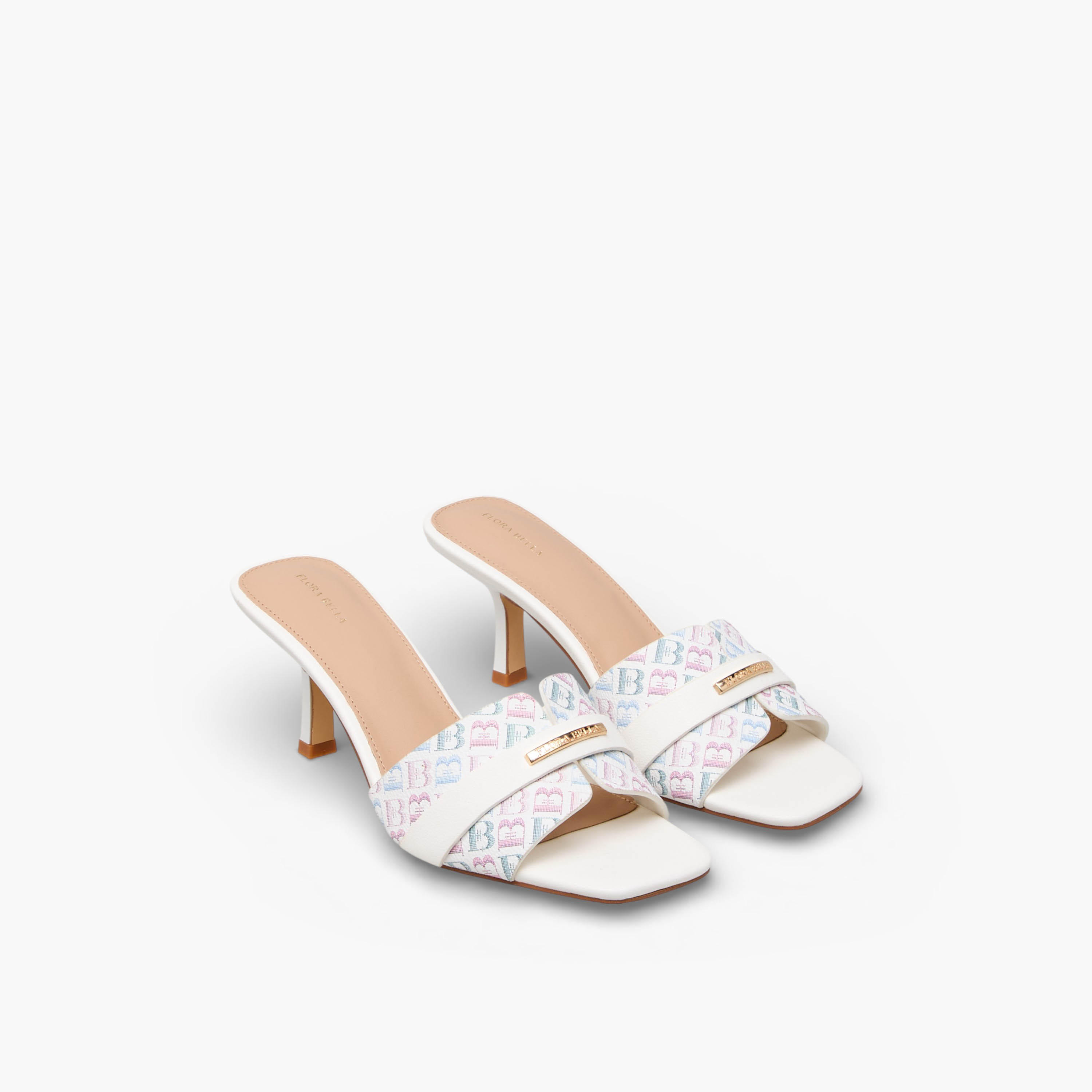 صندل بطبعات مونوجرام للنساء من فلورا بيلا-women-shoes-sandals-heeled-image-1
