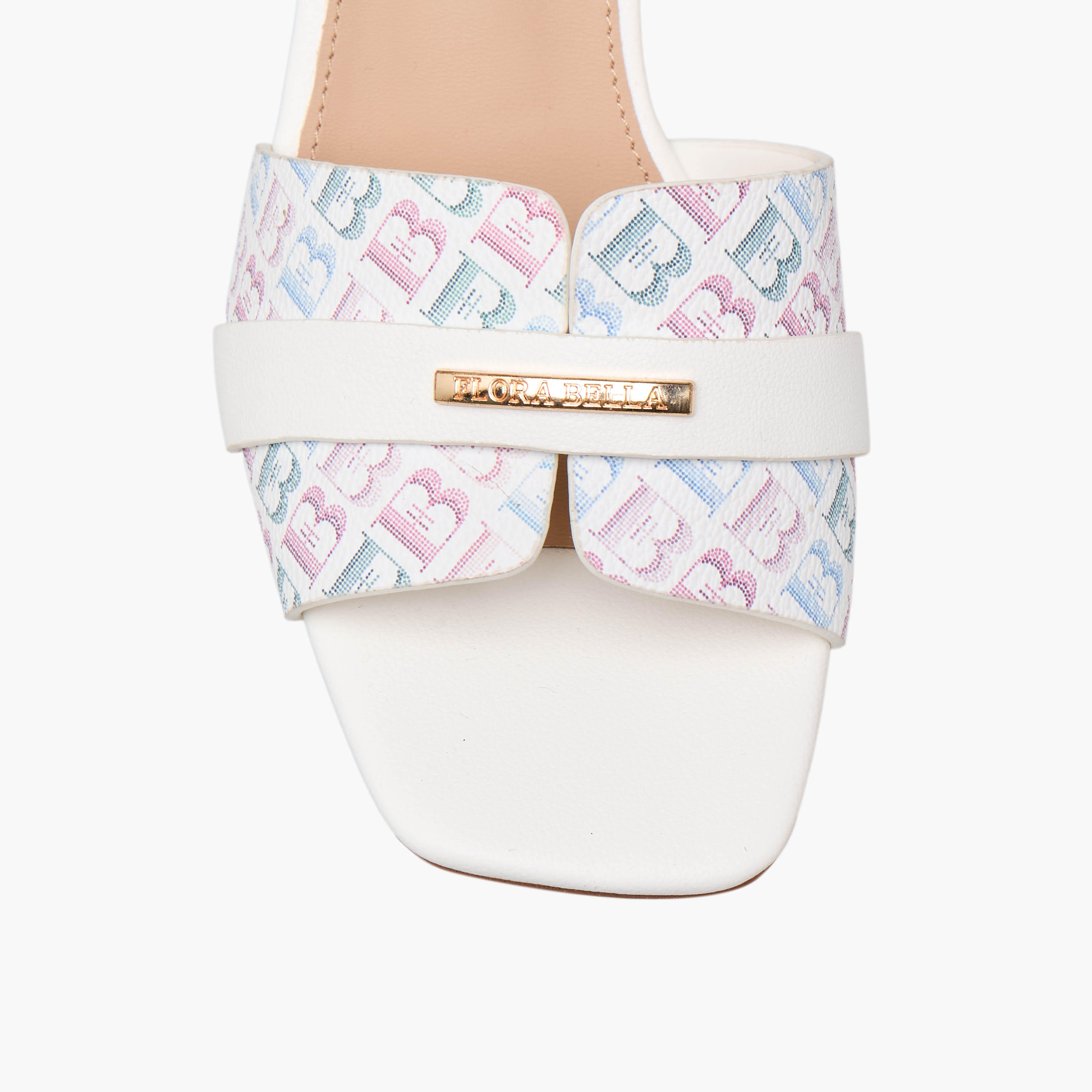صندل بطبعات مونوجرام للنساء من فلورا بيلا-women-shoes-sandals-heeled-image-4