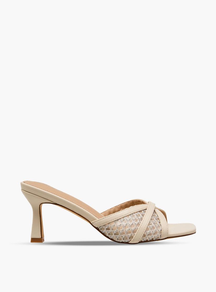 صندل سهل الارتداء بأحزمة متقاطعة وكعب من فلورا بيلا-women-shoes-sandals-heeled-image-3